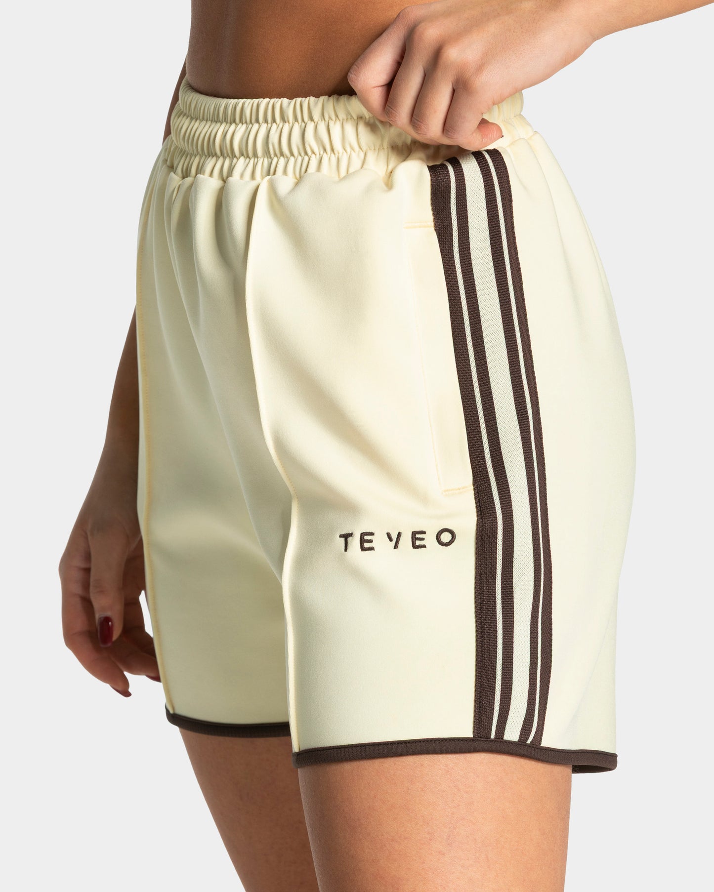 Club Shorts ‘Butter Yellow’
