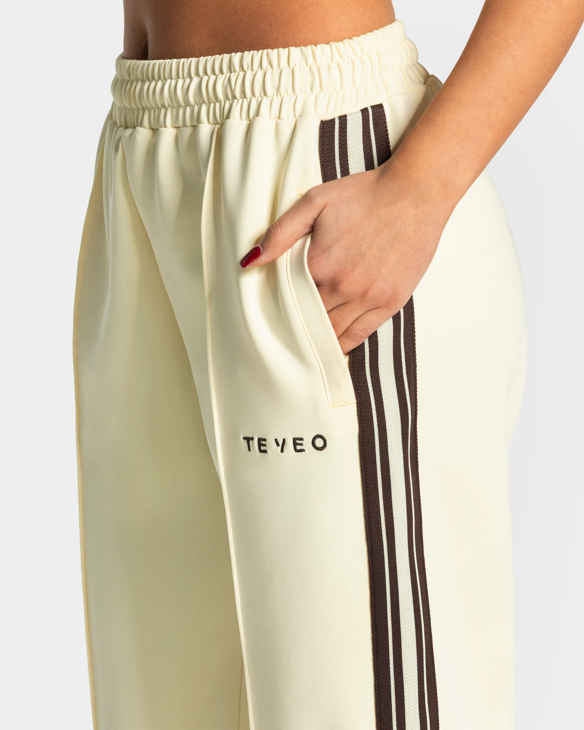 Club Straight Leg Jogger "Butter Yellow"