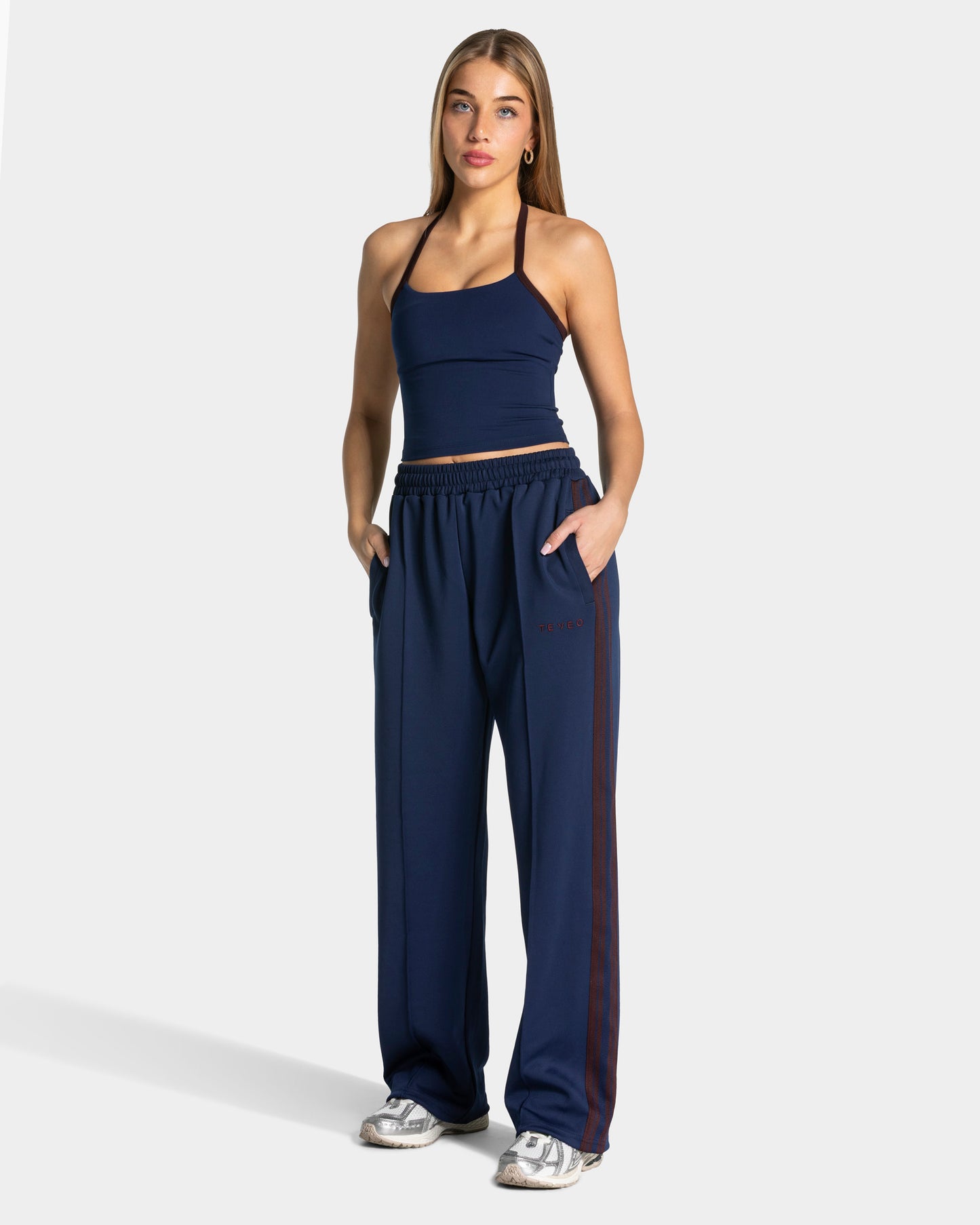 Club Straight Leg Joggers ‘Dark Blue’