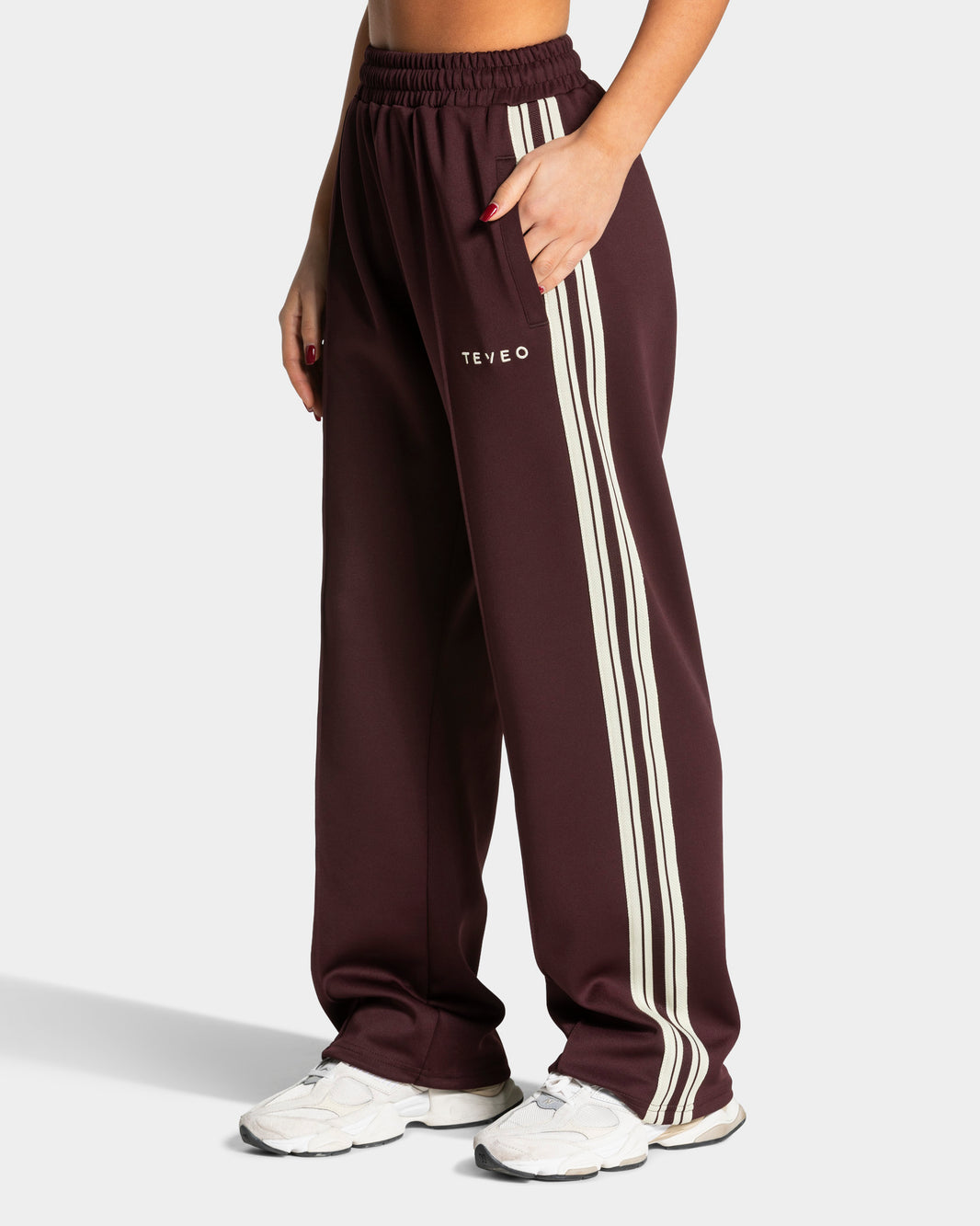 Joggers Club Straight Leg "Merlot"