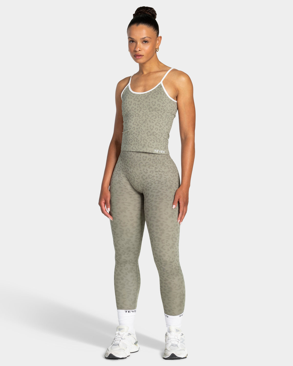Leggings Sculpt Scrunch Contrastline “Stampa leopardo Cachi"