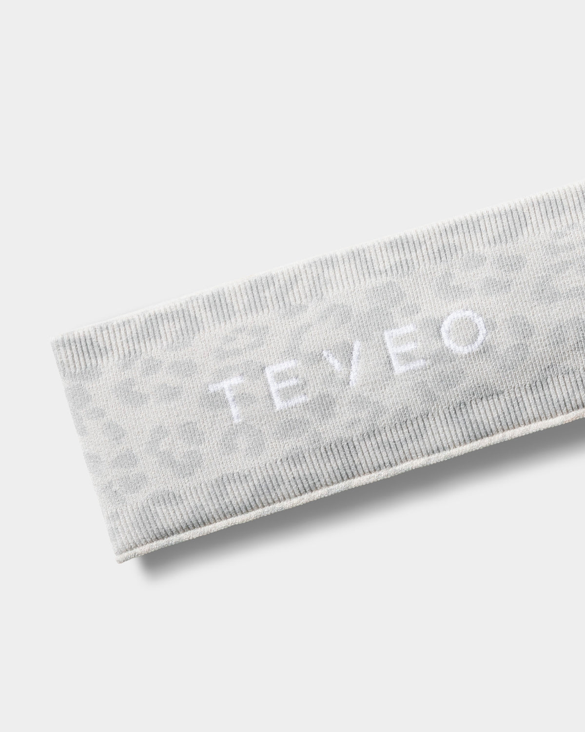 Contrastline Headband ‘Light Grey Leopard Print’