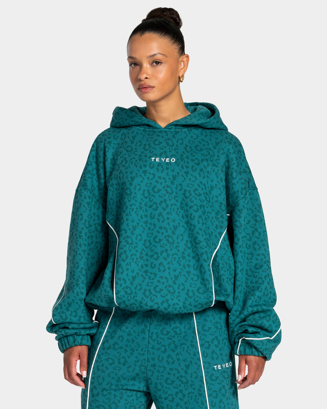 Contrastline Hooded Sweater ‘Petrol Leopard’