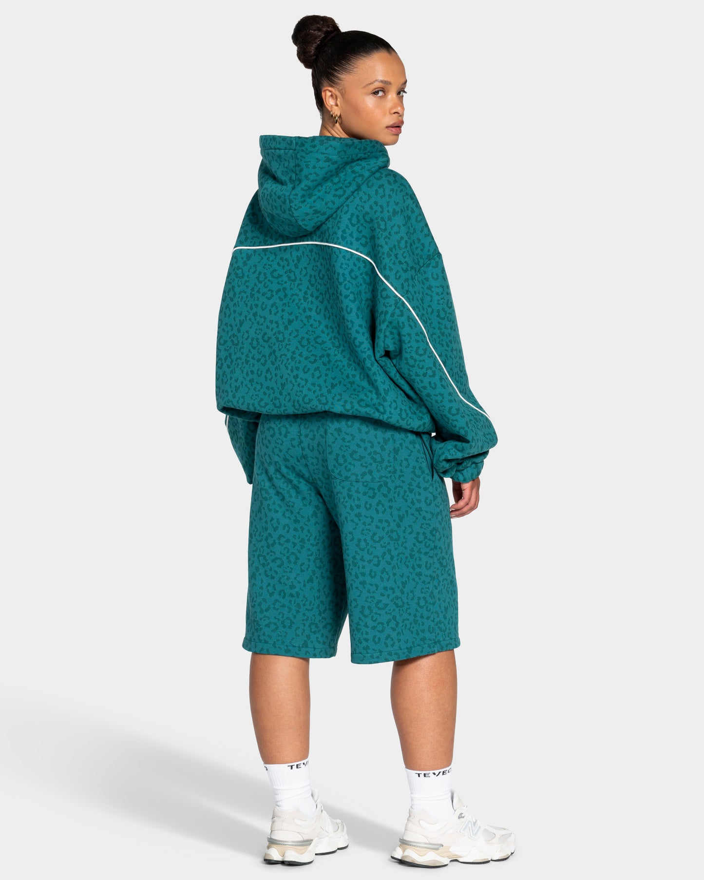 Sudadera con capucha Contrastline «leopardo petróleo»