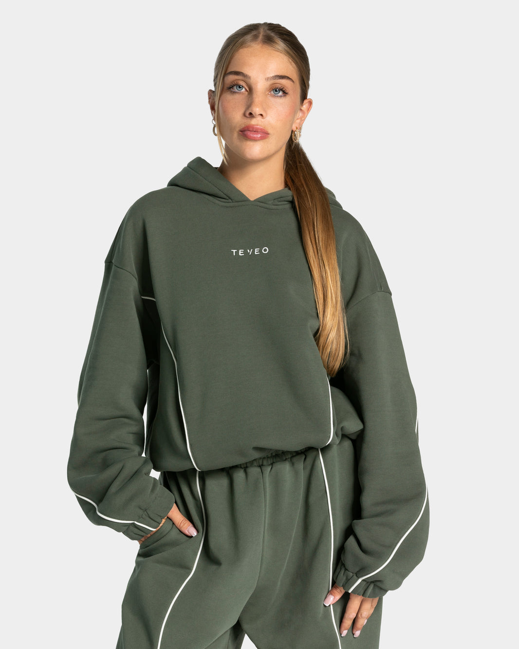 Contrastline Hooded Sweater ‘Khaki’