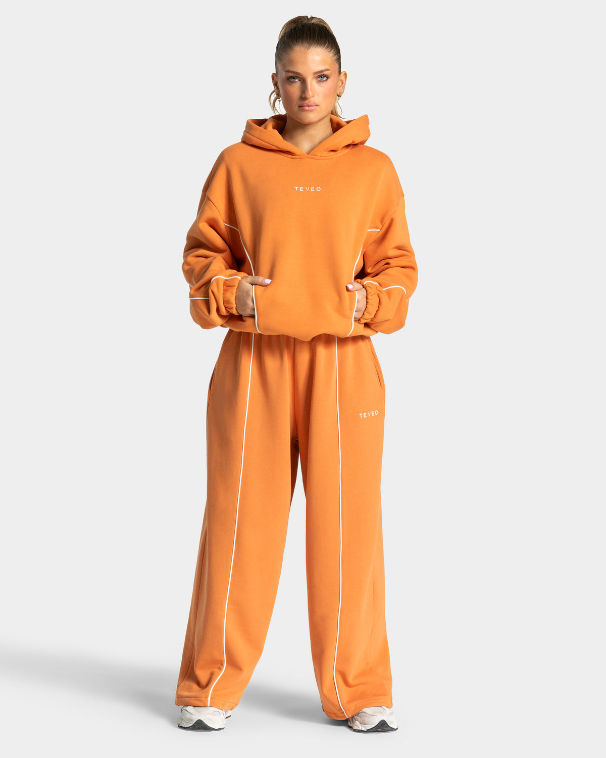 Bluza z kapturem Contrastline „Pumpkin Spice”