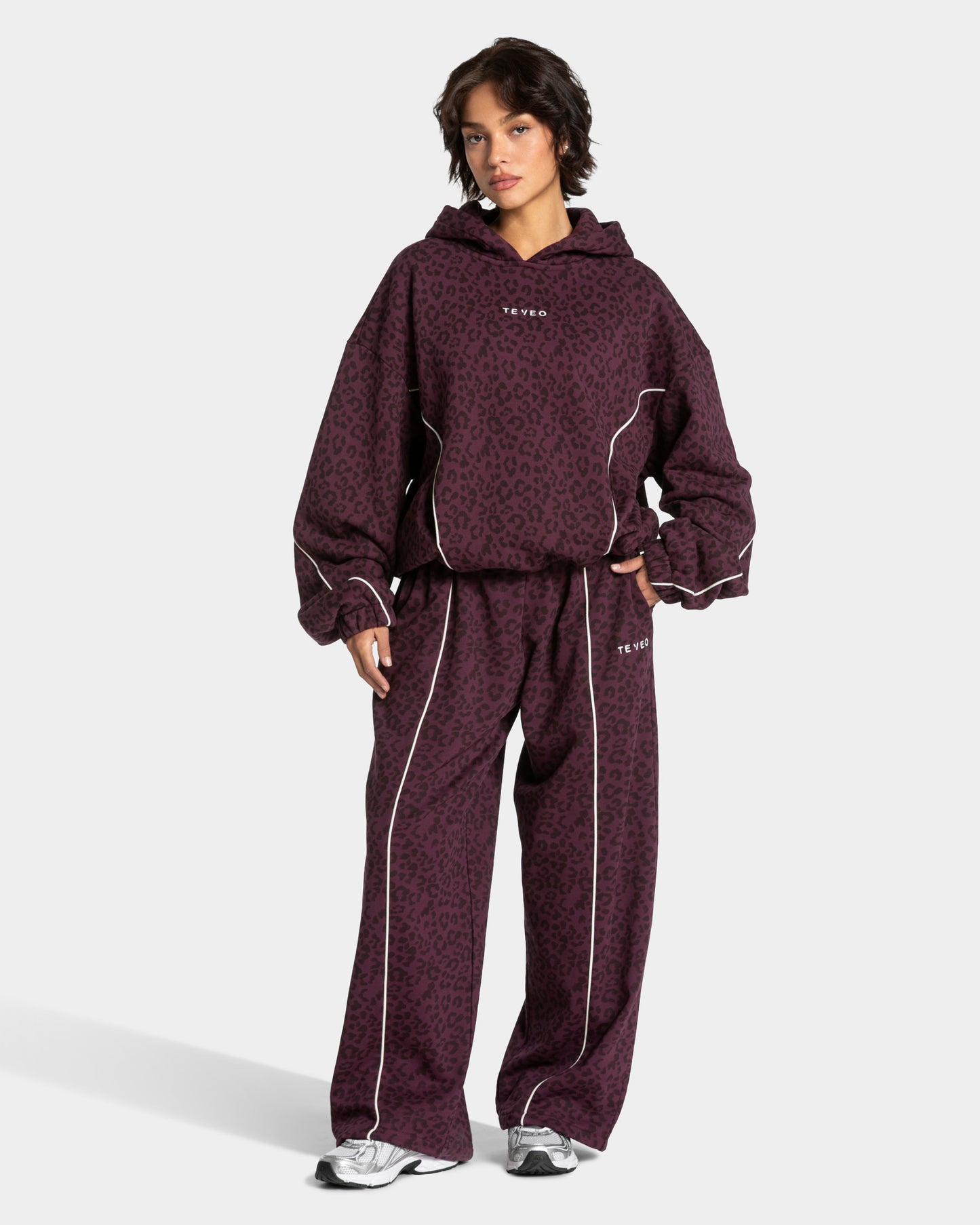 Contrastline Hooded Sweater ‘Merlot Leopard’