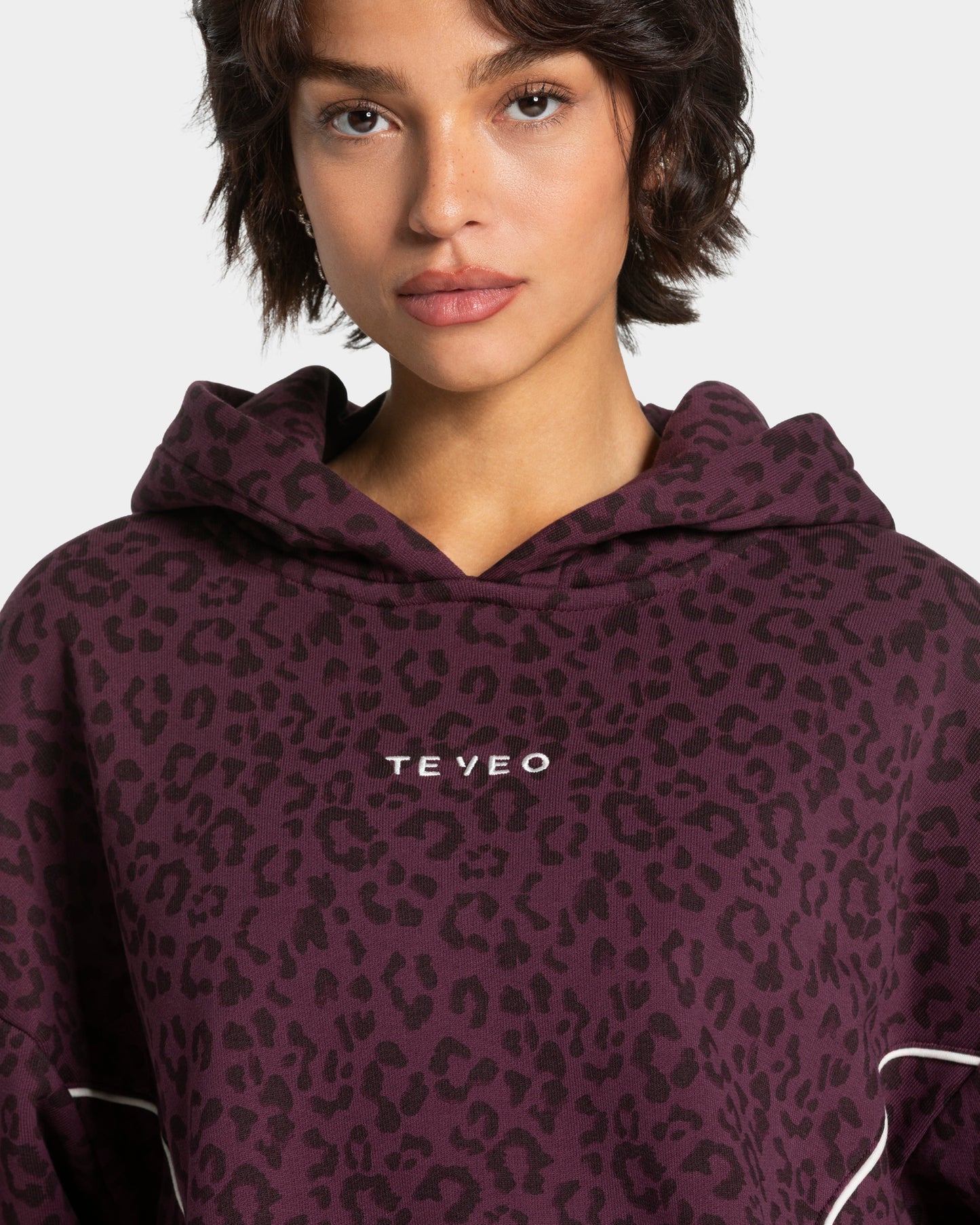 Contrastline Hooded Sweater ‘Merlot Leopard’