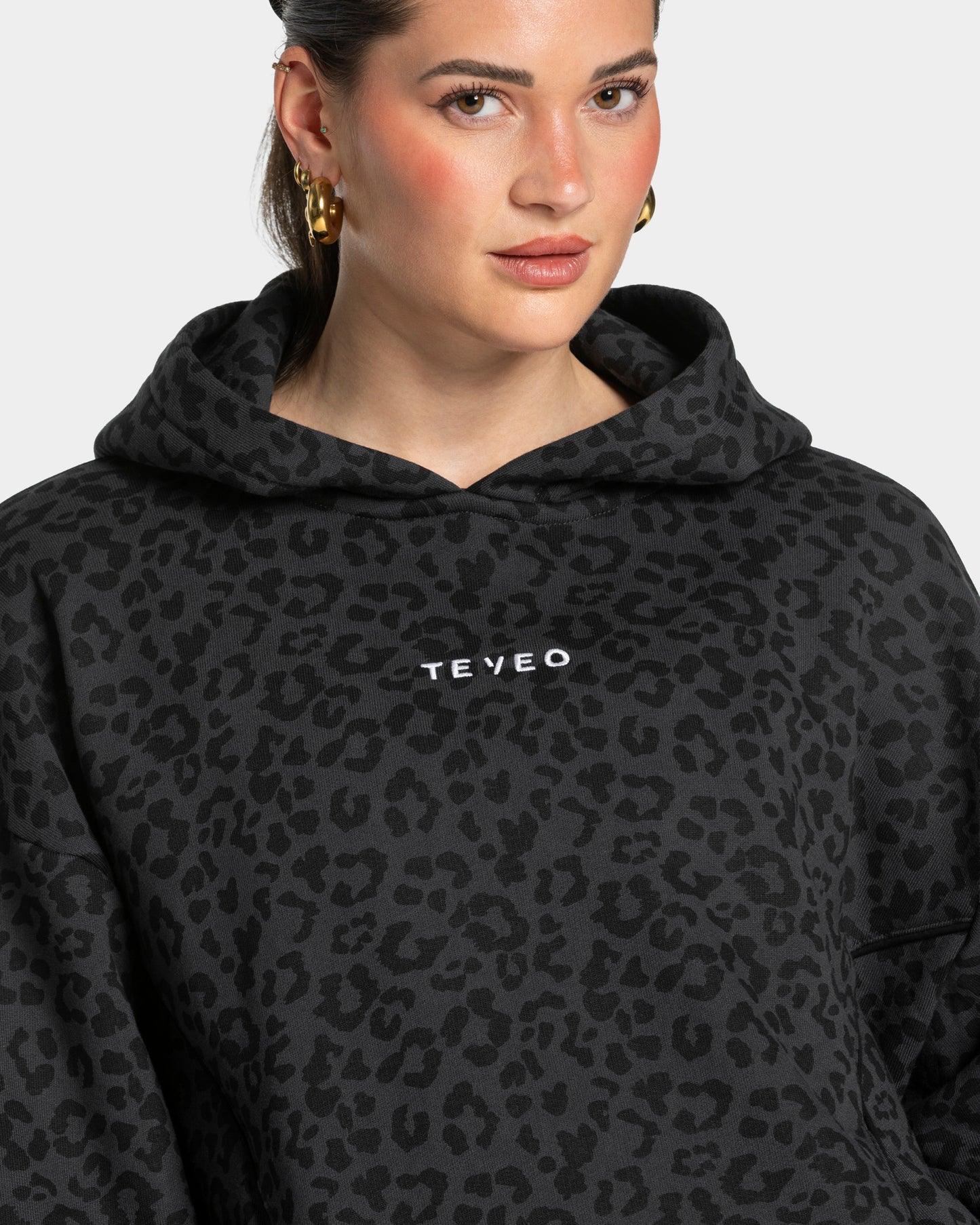 Contrastline Hooded Sweater ‘Black Leopard Print’