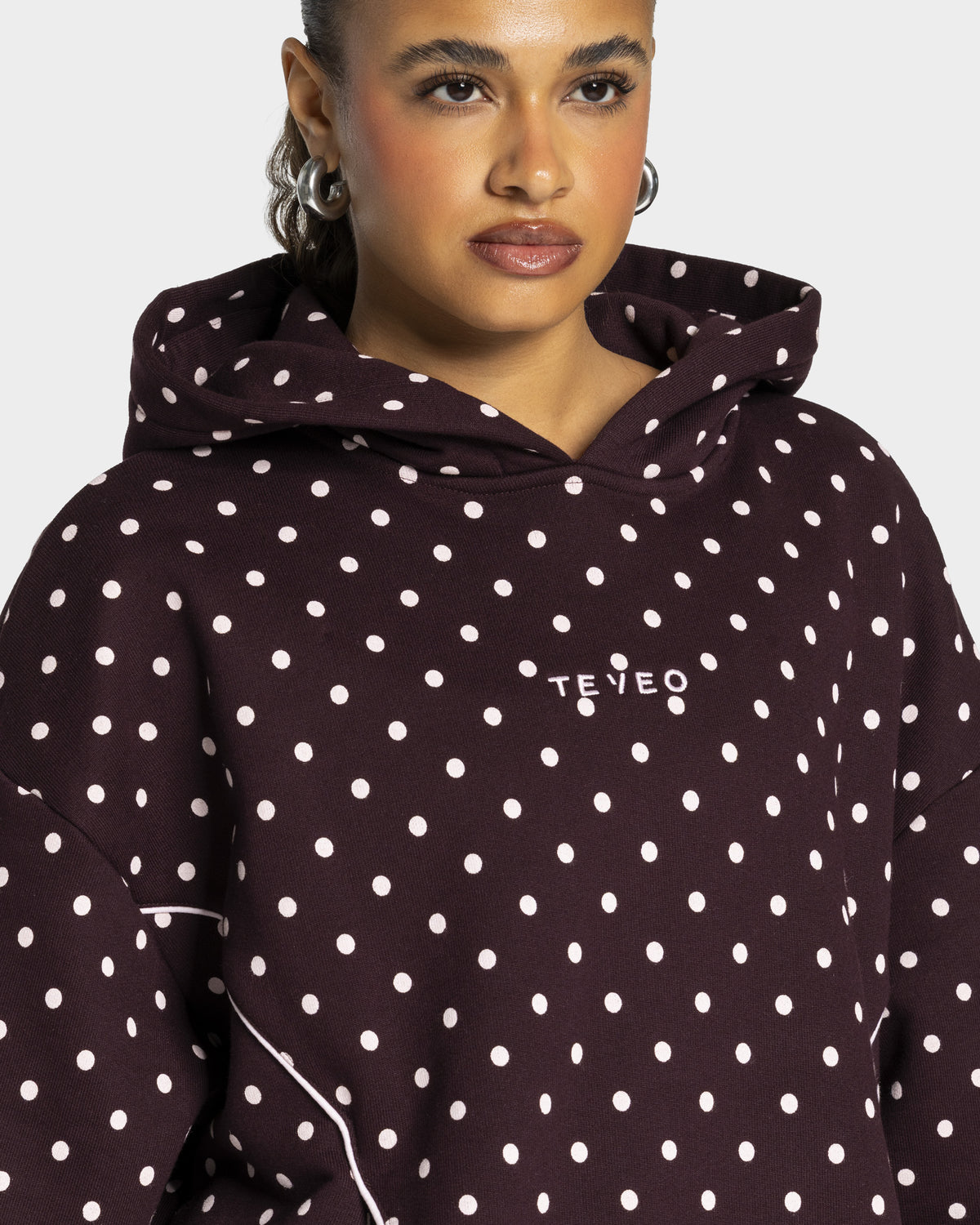 Contrastline Hooded Sweater "Polkadot Merlot"