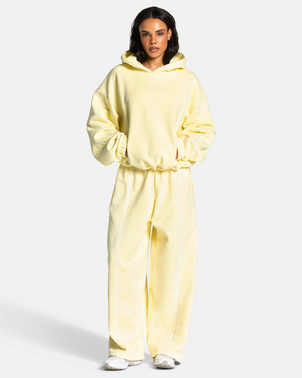 Contrastline Hooded Sweater ‘Butter Yellow’
