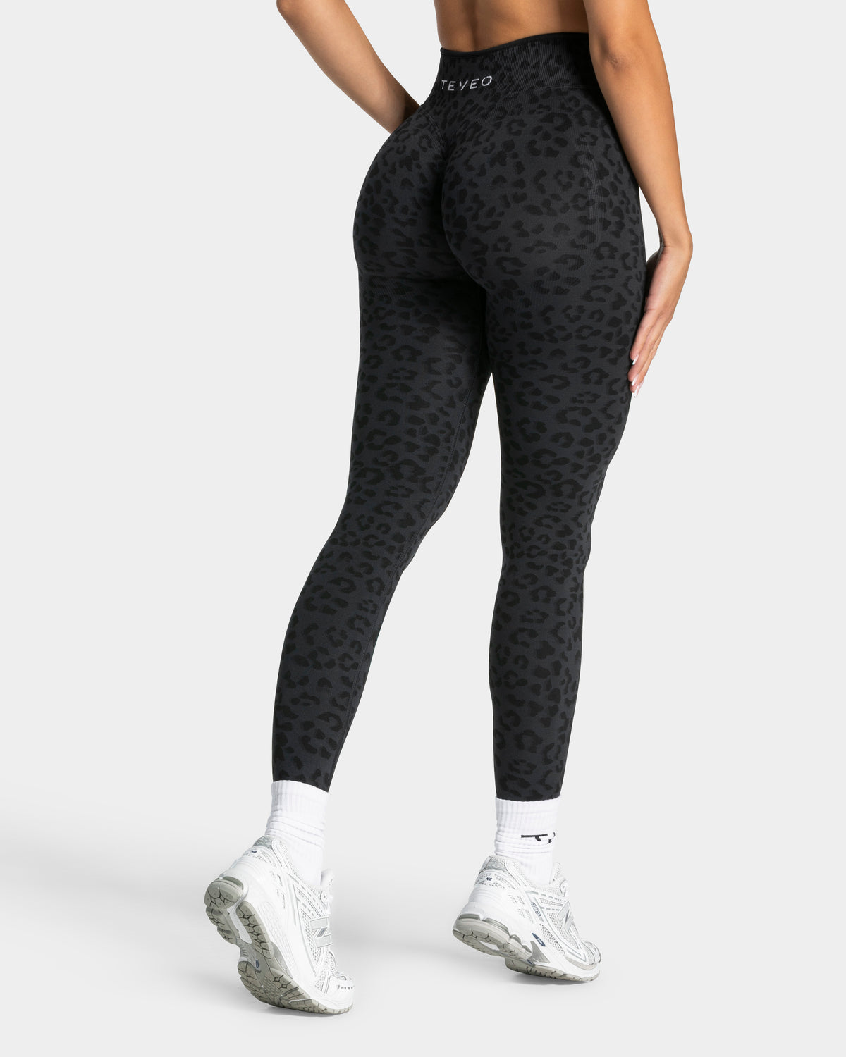 Leggings Contrastline Sculpt Scrunch «leopardo negro»