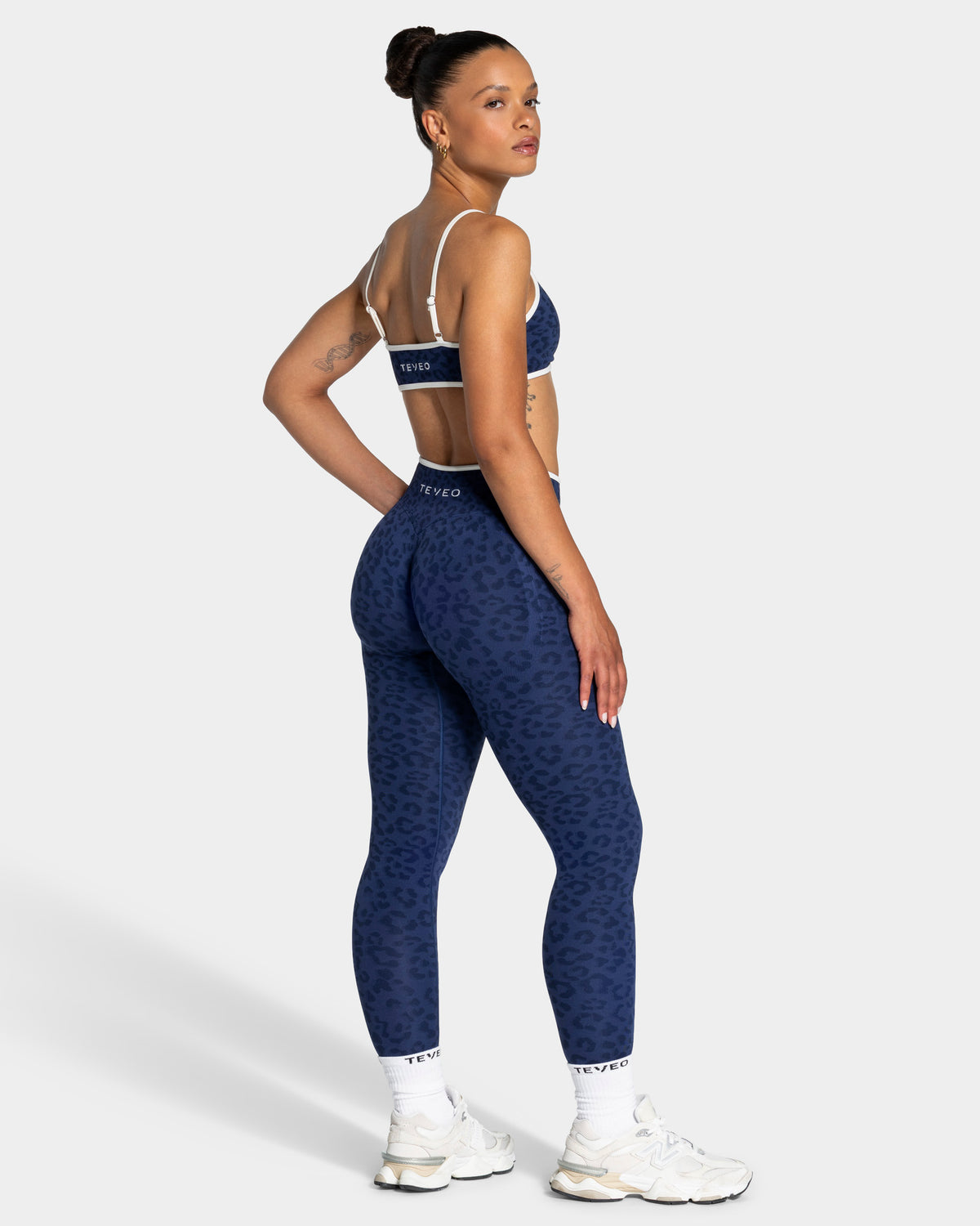 Contrastline Leggings ‘Dark Blue Leopard’