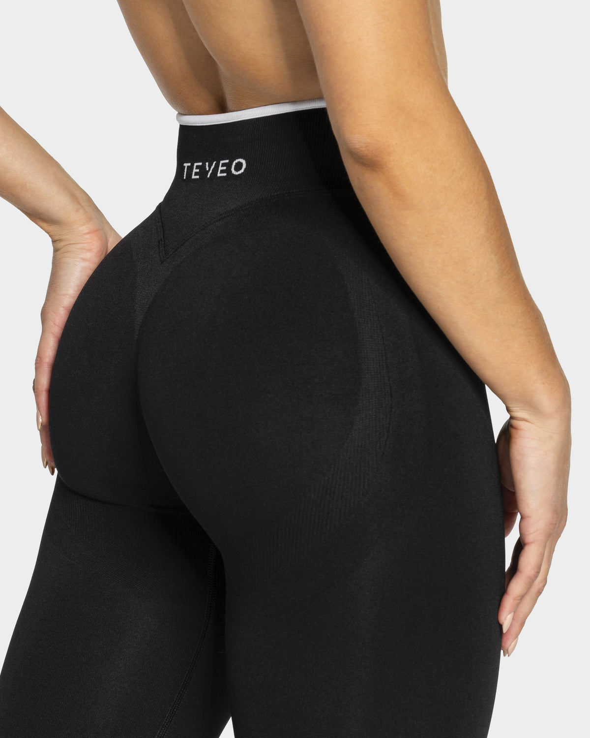 Contrastline Leggings ‘Black’