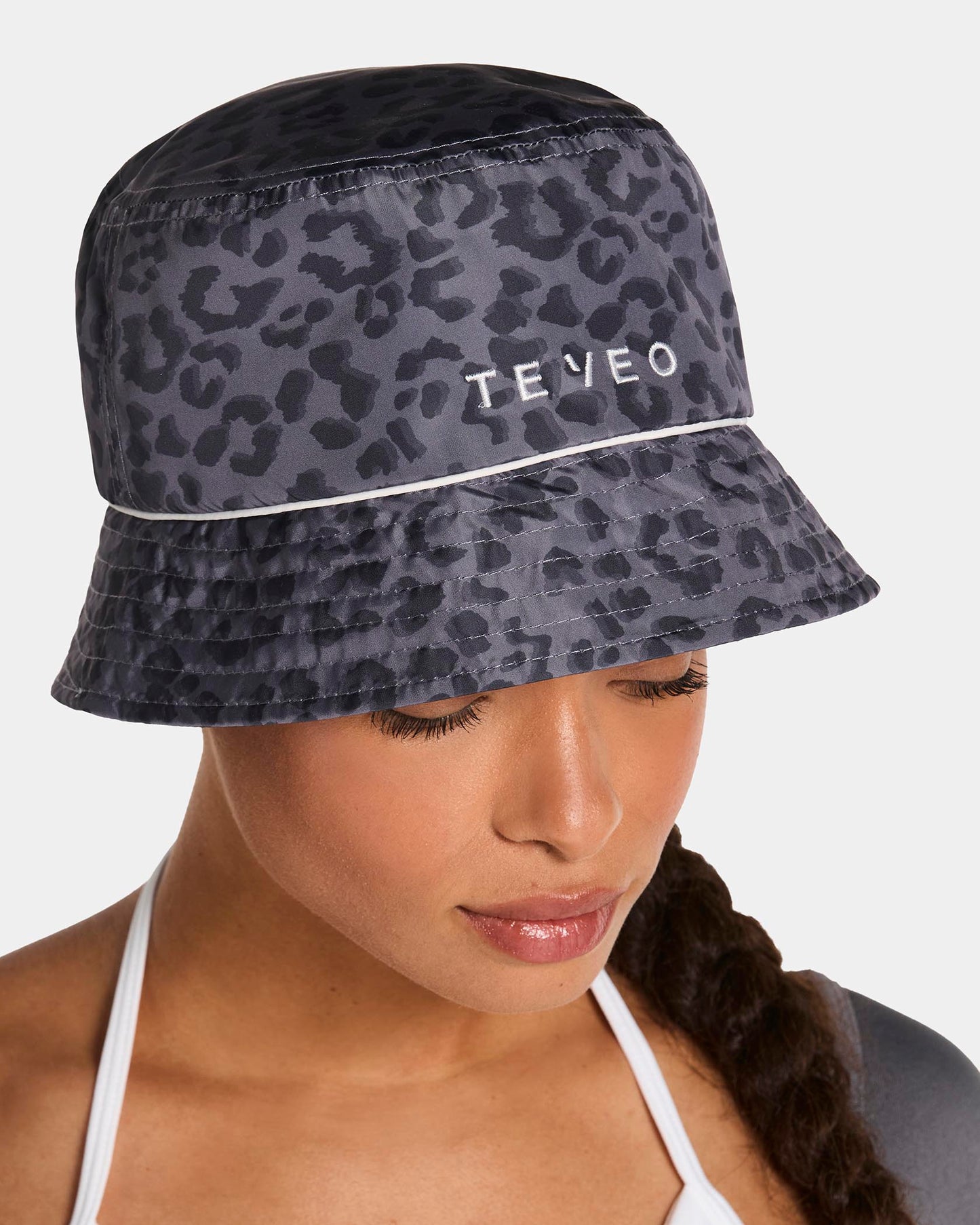 Contrastline Bucket Hat ‘Graphite Leopard’