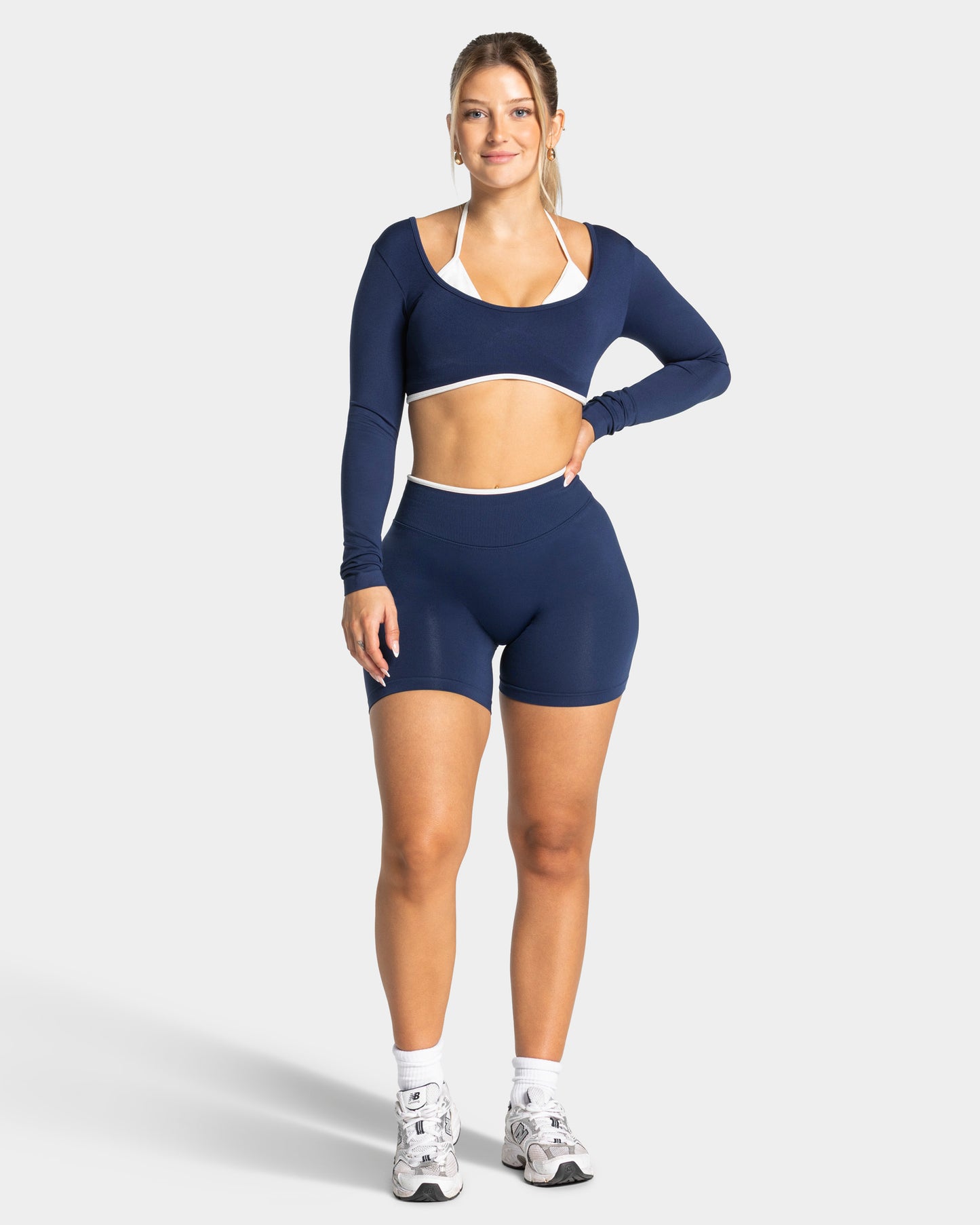 Contrastline Sculpt Scrunch Shorts ‘Dark Blue’