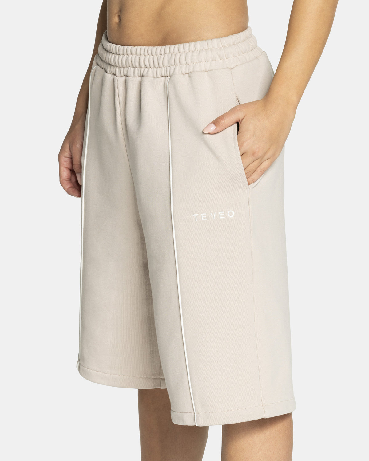 Contrastline Oversized Jorts ‘Cream’