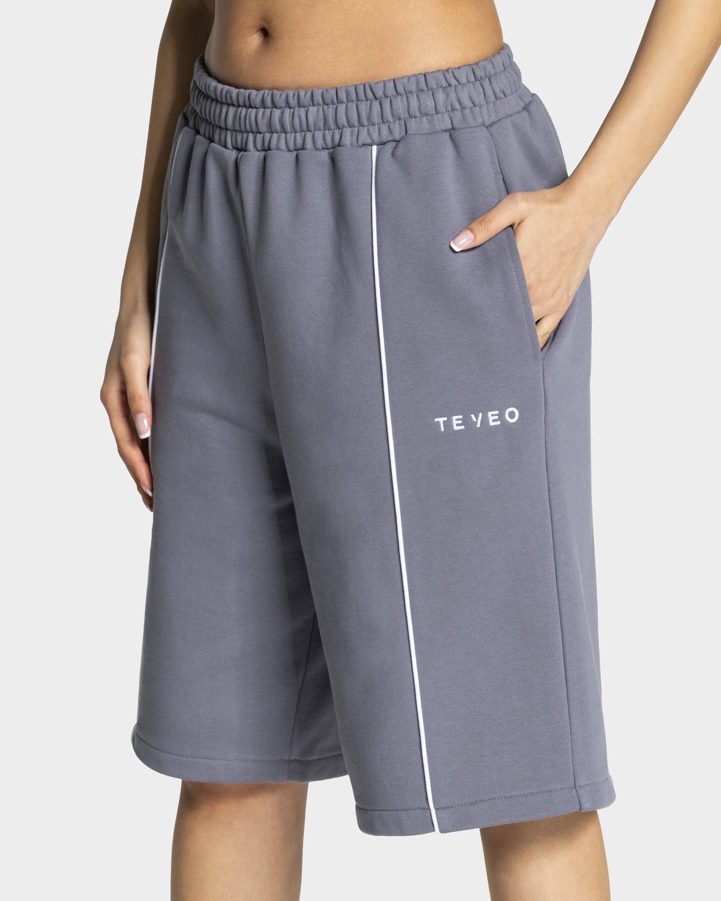 Contrastline Oversized Jorts ‘Ice Grey’