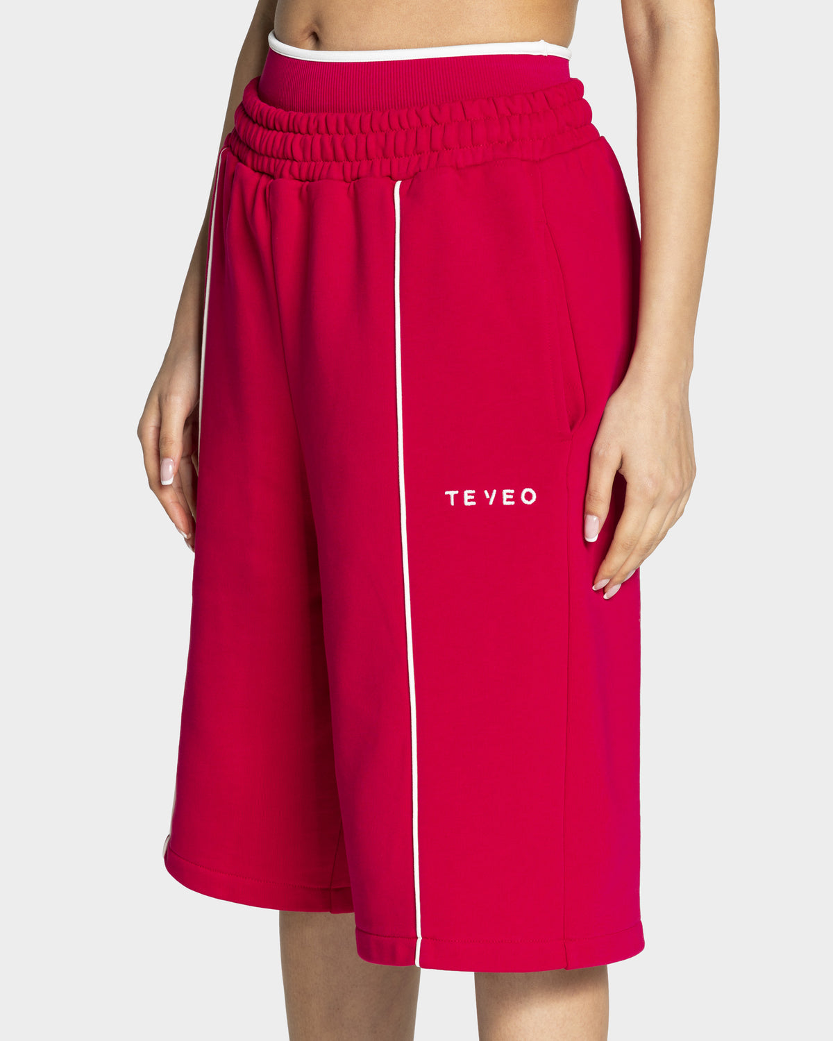 Contrastline Oversized Jorts ‘Raspberry’