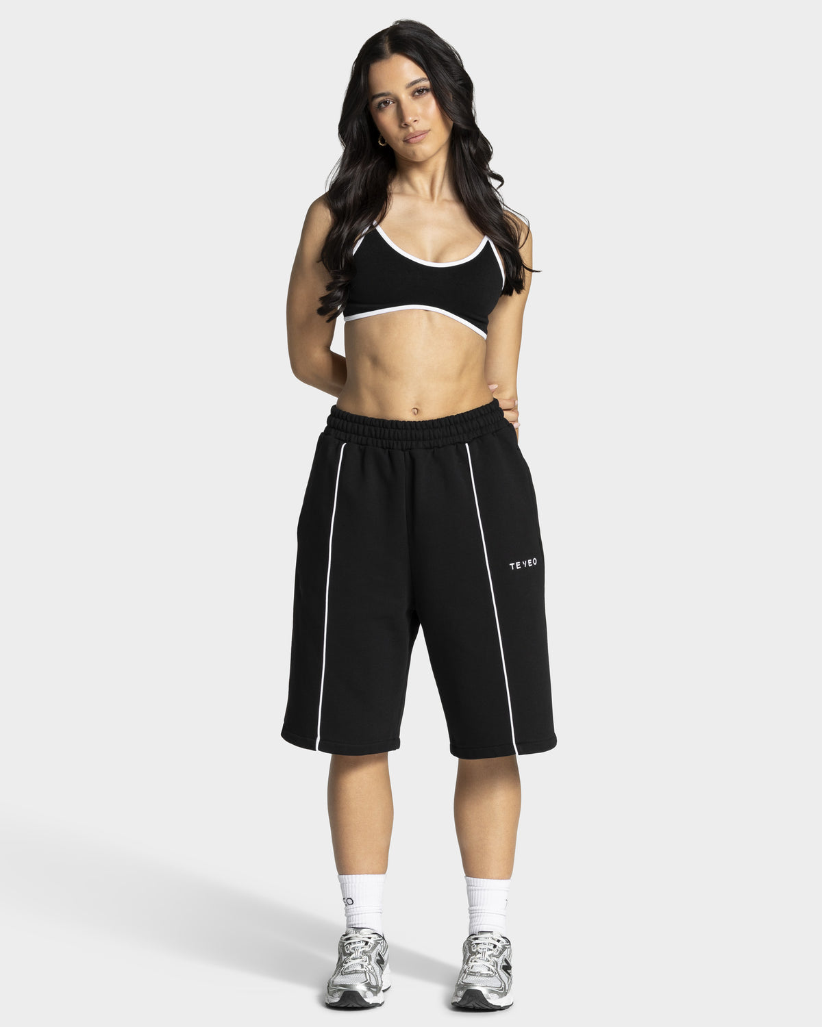 Contrastline Oversized Jorts "Schwarz"