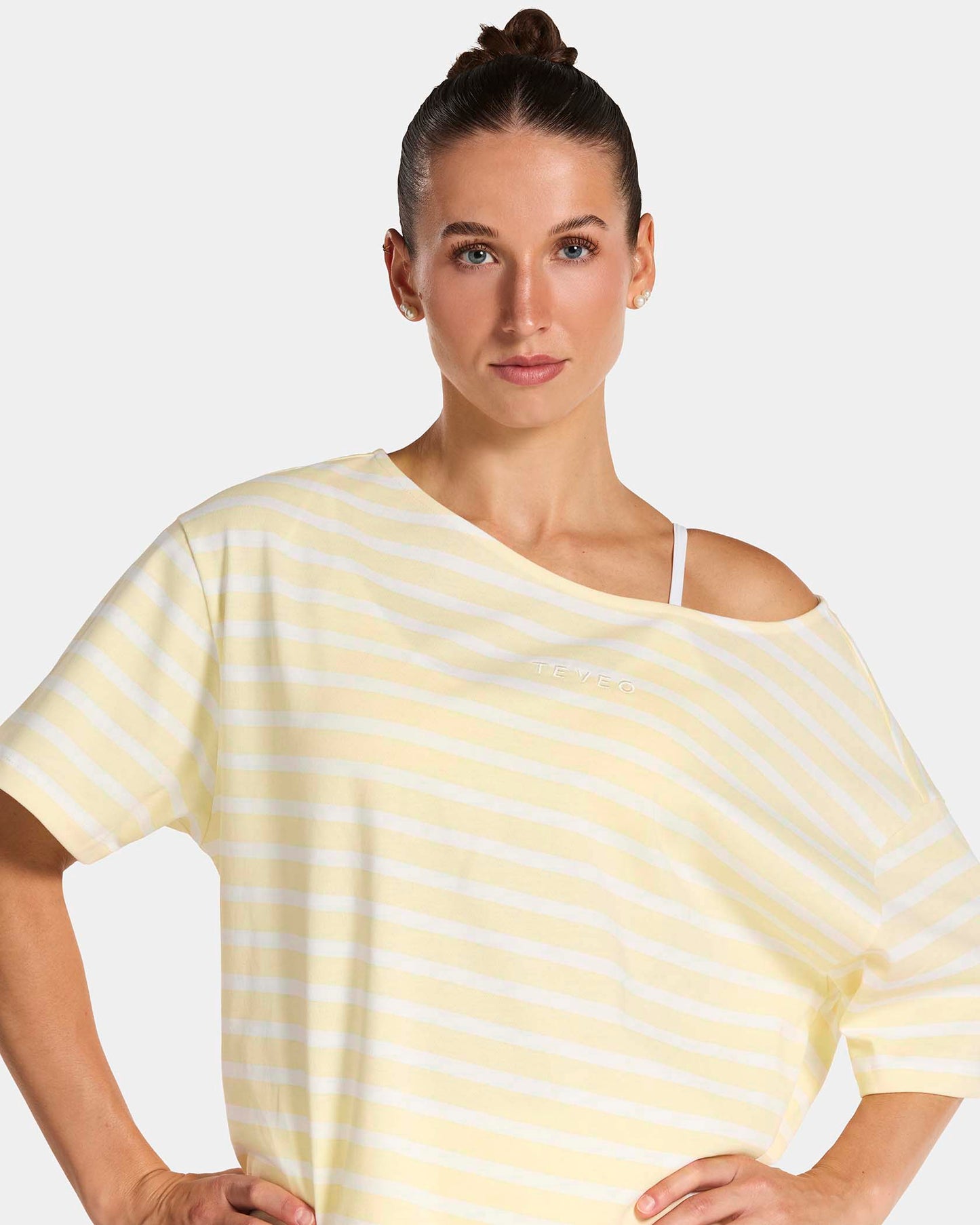 Contrastline Off-Shoulder T-Shirt ‘Butter Yellow Stripe’