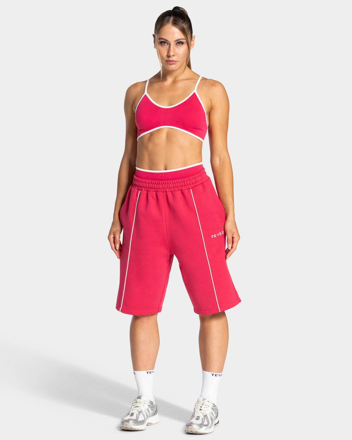 Contrastline Oversized Jorts ‘Berry’