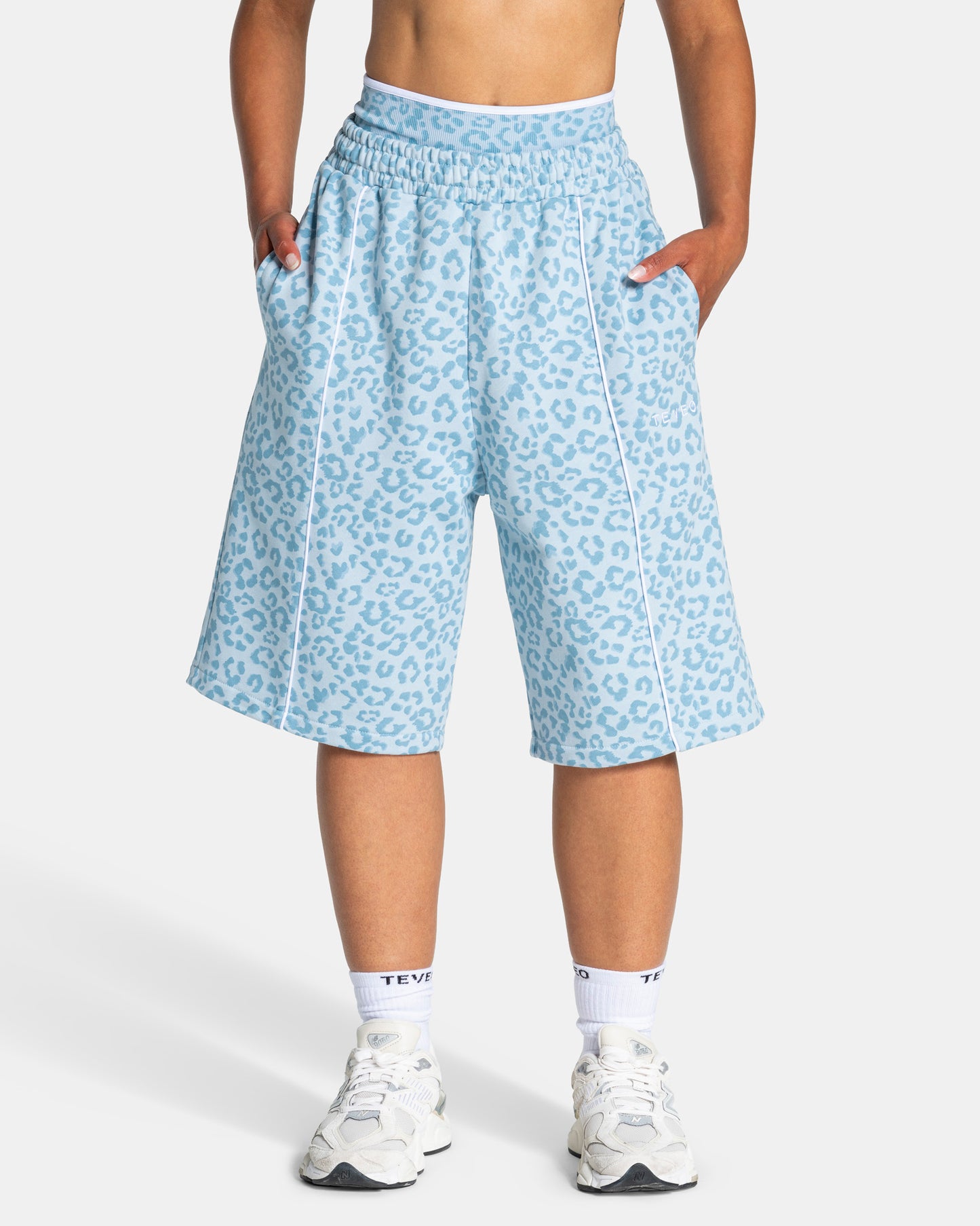 Jorts oversize Contrastline “Stampa leopardo Baby Blu"