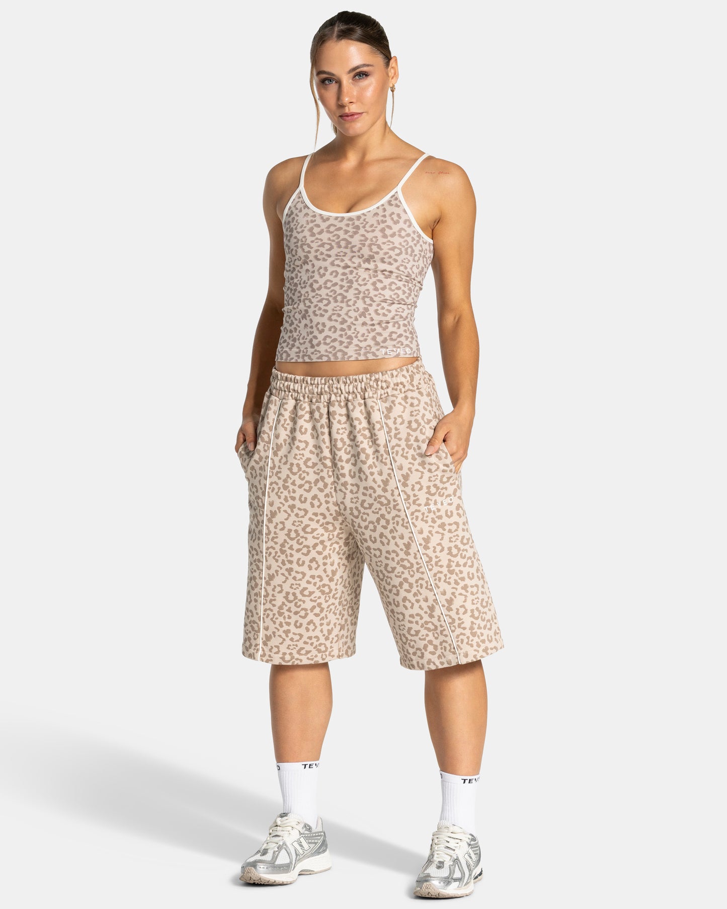 Contrastline Oversized Jorts ‘Cream Leopard’