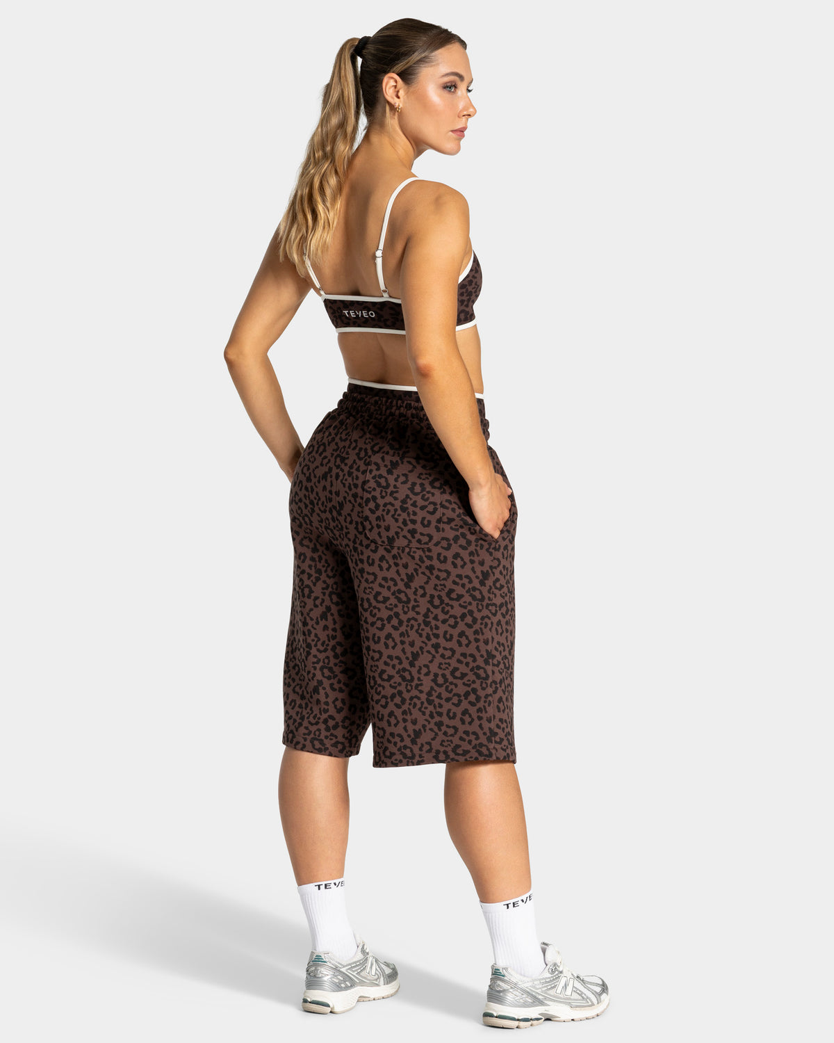 Contrastline Oversized Jorts ‘Espresso Leopard’