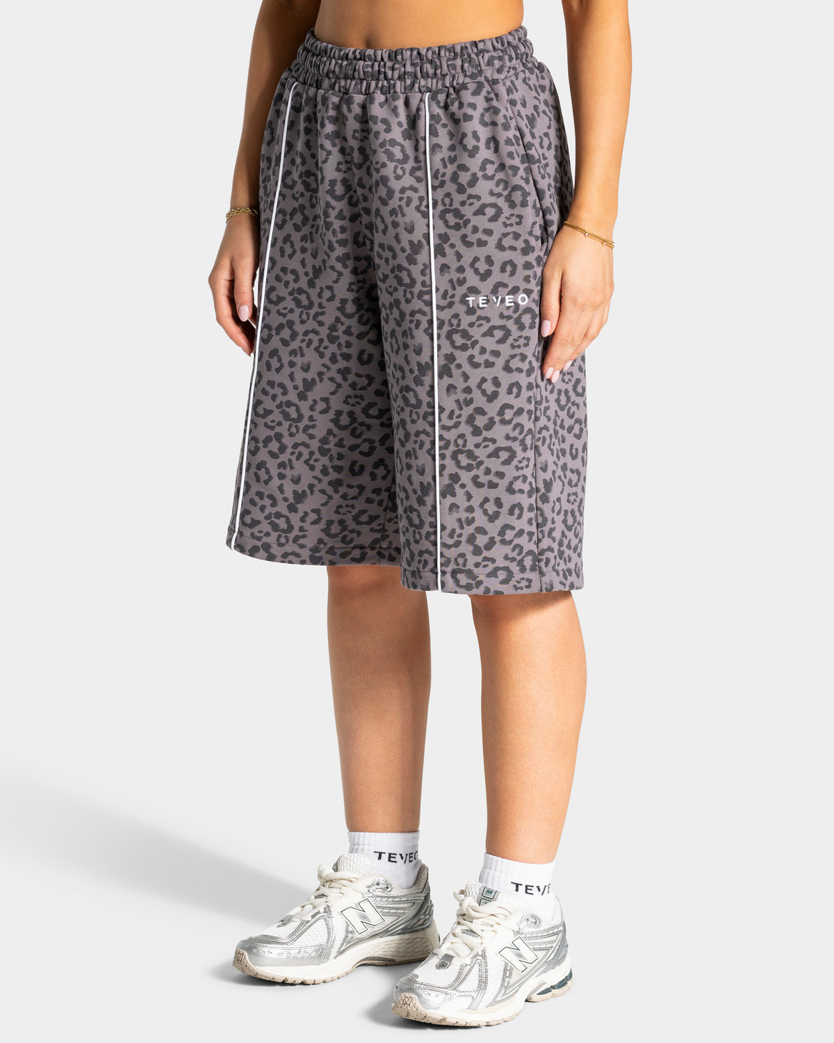 Bermudas oversize Contrastline «leopardo grafito»