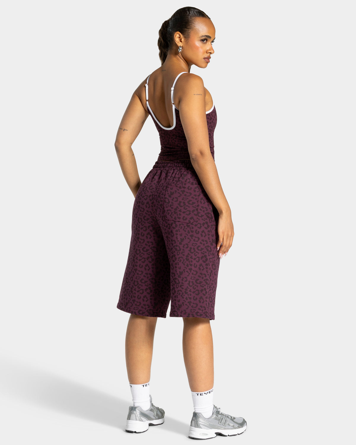 Contrastline Oversized Jorts ‘Merlot Leopard’