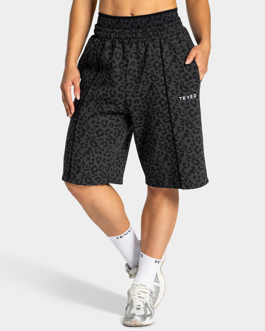 Contrastline Oversized Jorts ‘Black Leopard’