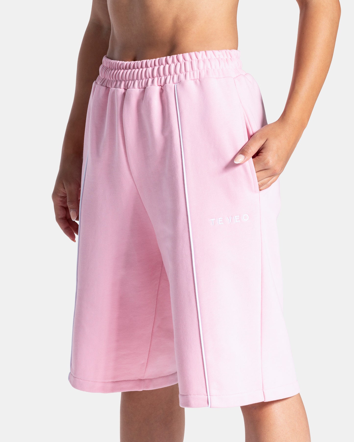 Contrastline Oversized Jorts ‘True Pink’