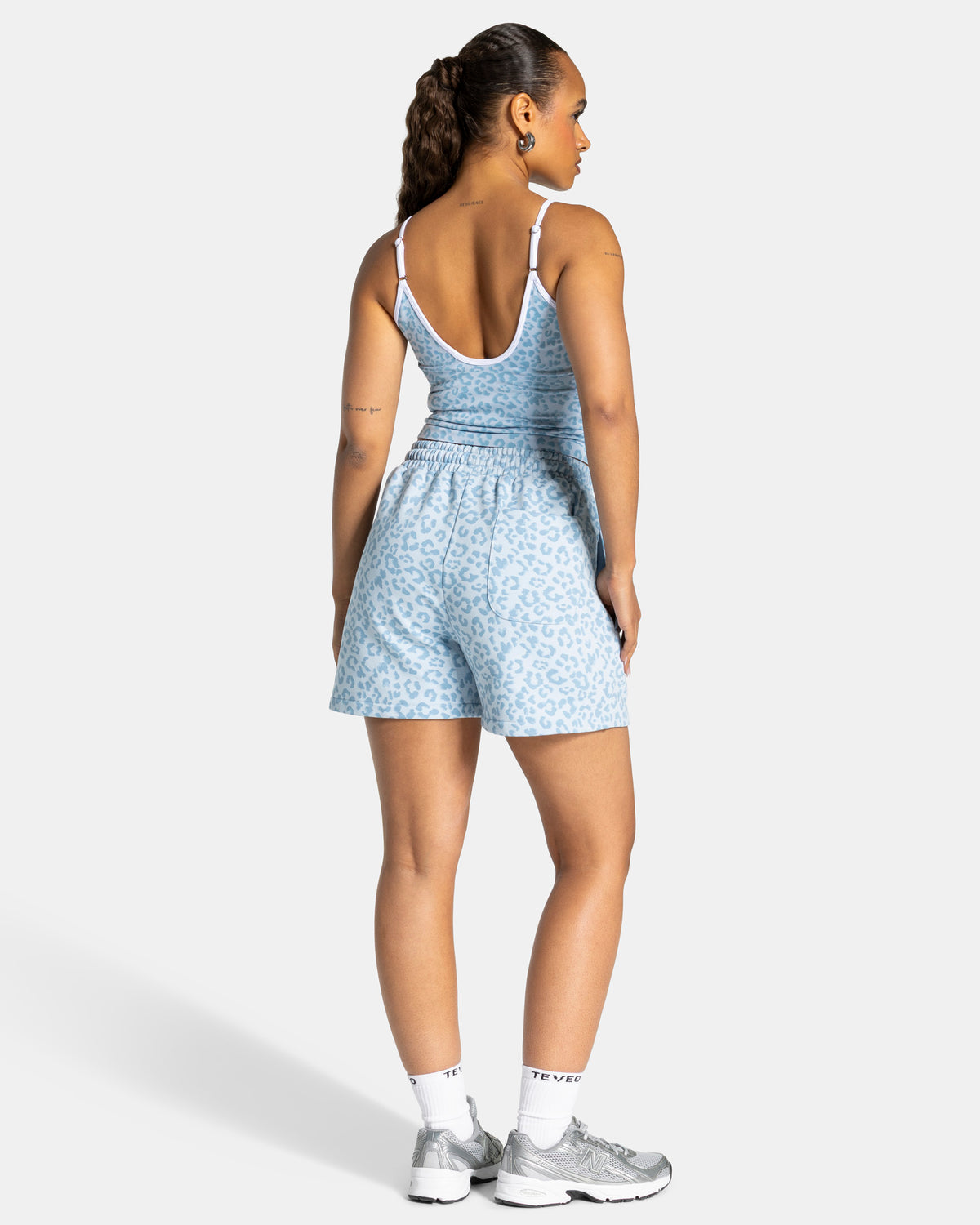 Contrastline Oversized Shorts ‘Baby Blue Leopard’