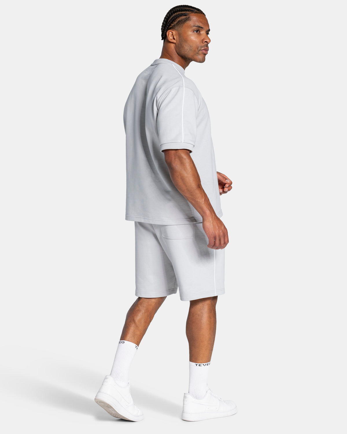Contrastline Shorts ‘Moon’