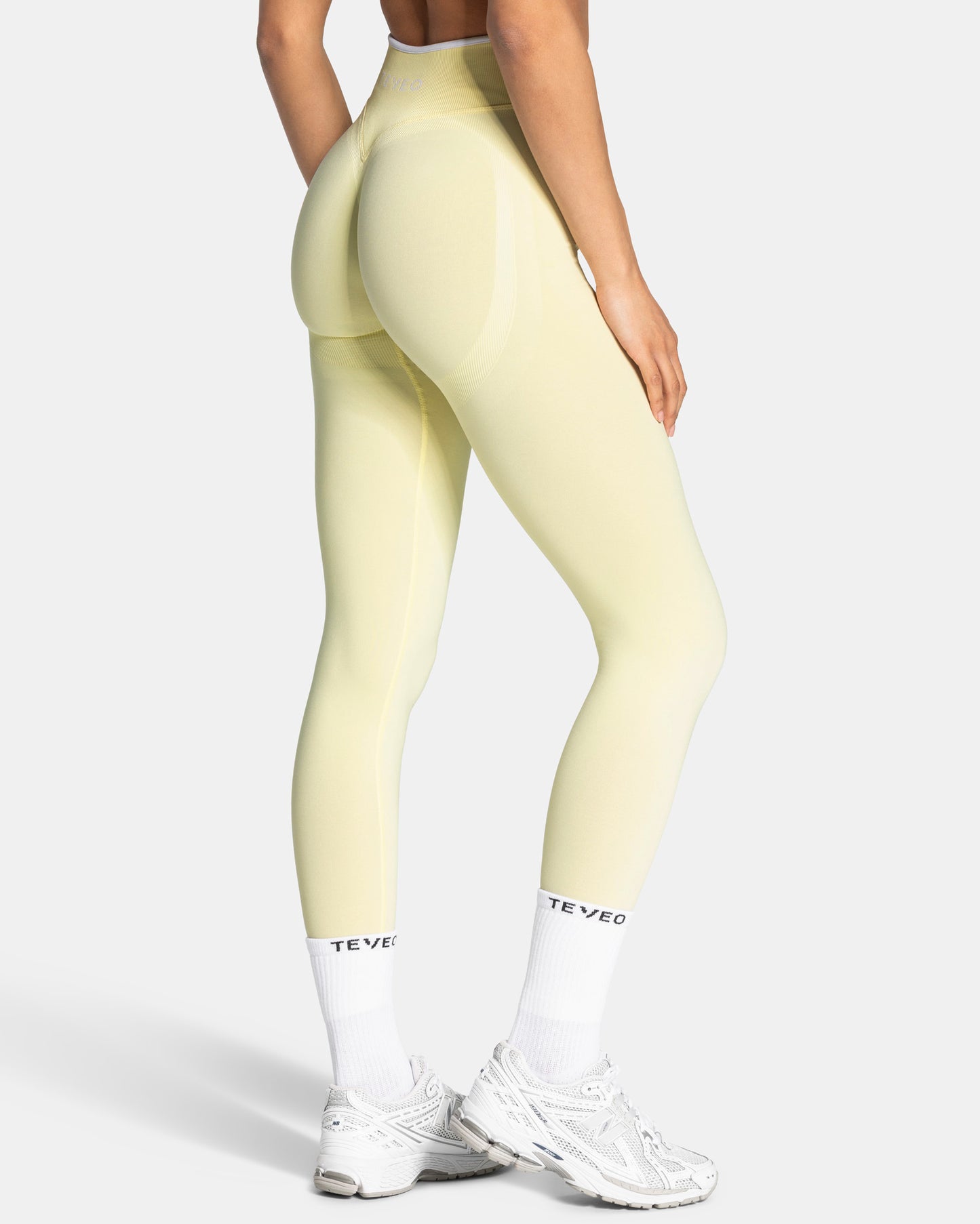 Contrastline Sculpt Scrunch Leggings ‘Butter Yellow’