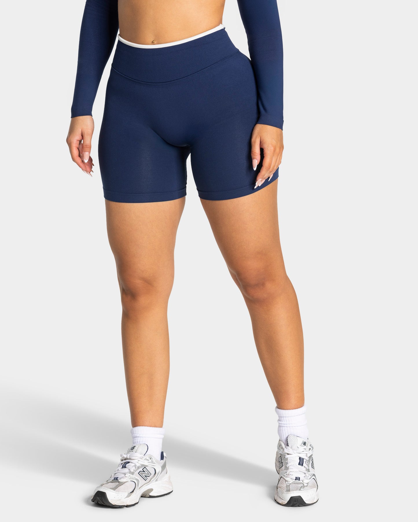 Contrastline Sculpt Scrunch Shorts ‘Dark Blue’