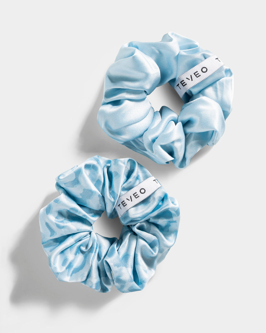 Contrastline Scrunchies (2-Pack) ‘Baby Blue/Leopard’
