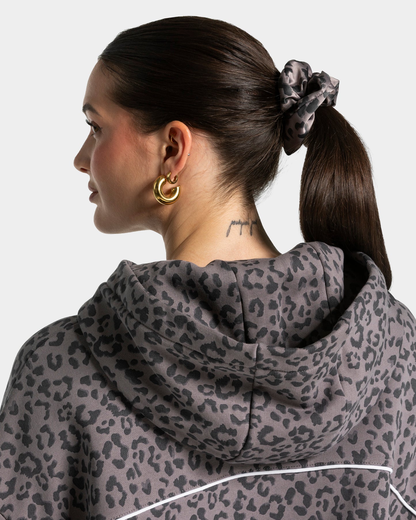 Gumki do włosów Contrastline (2 szt.) „Panterka – grafitowy”