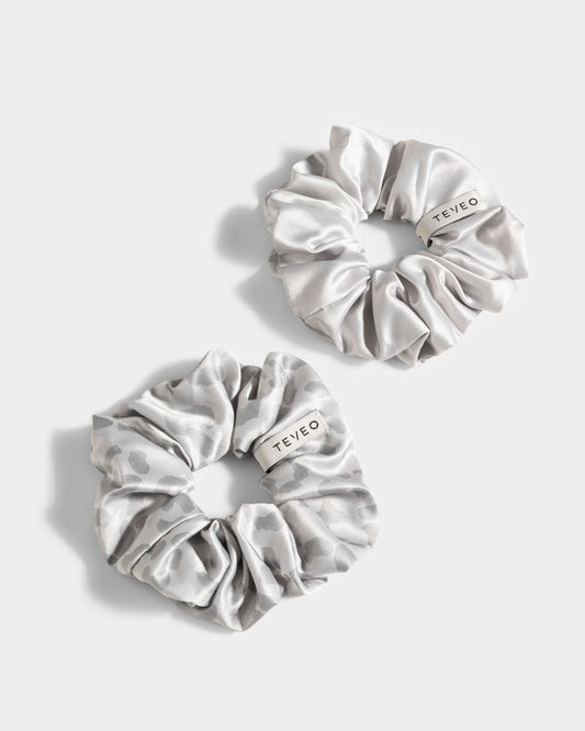 Scrunchies Contrastline (set da 2) “Stampa leopardata Grigio Chiaro"