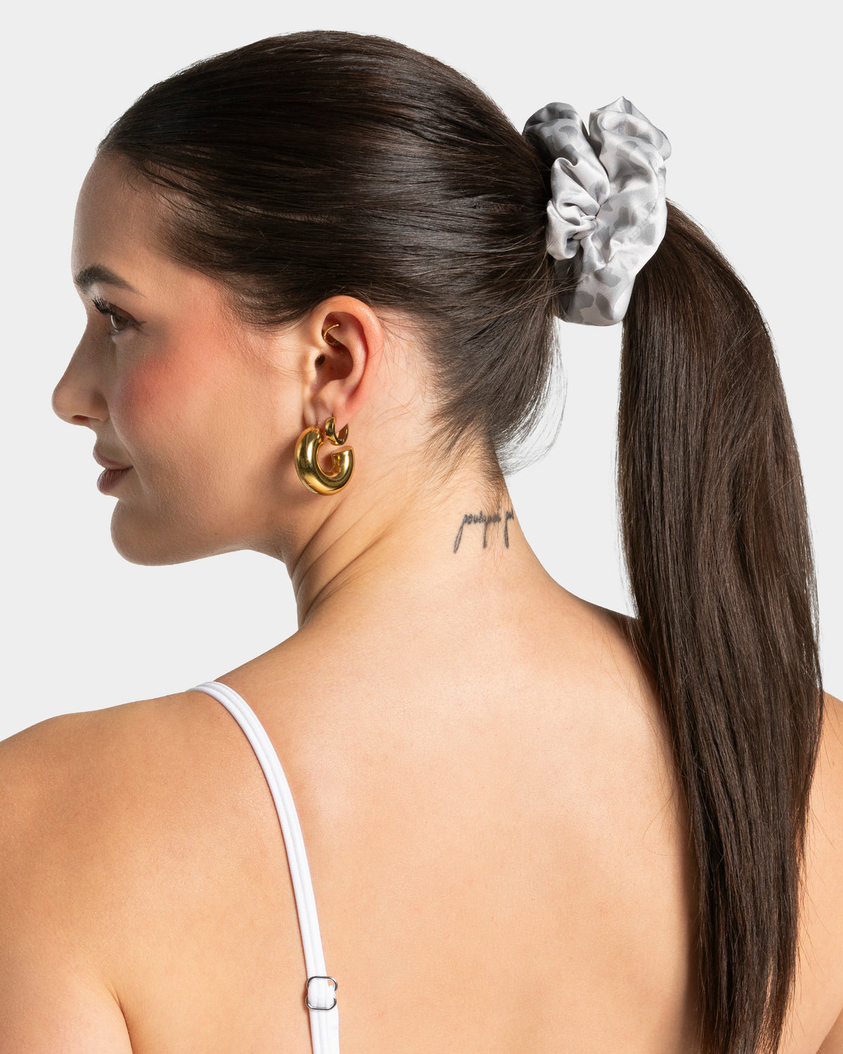 Contrastline Scrunchies (Pack of 2) ‘Light Grey/Leopard Print’
