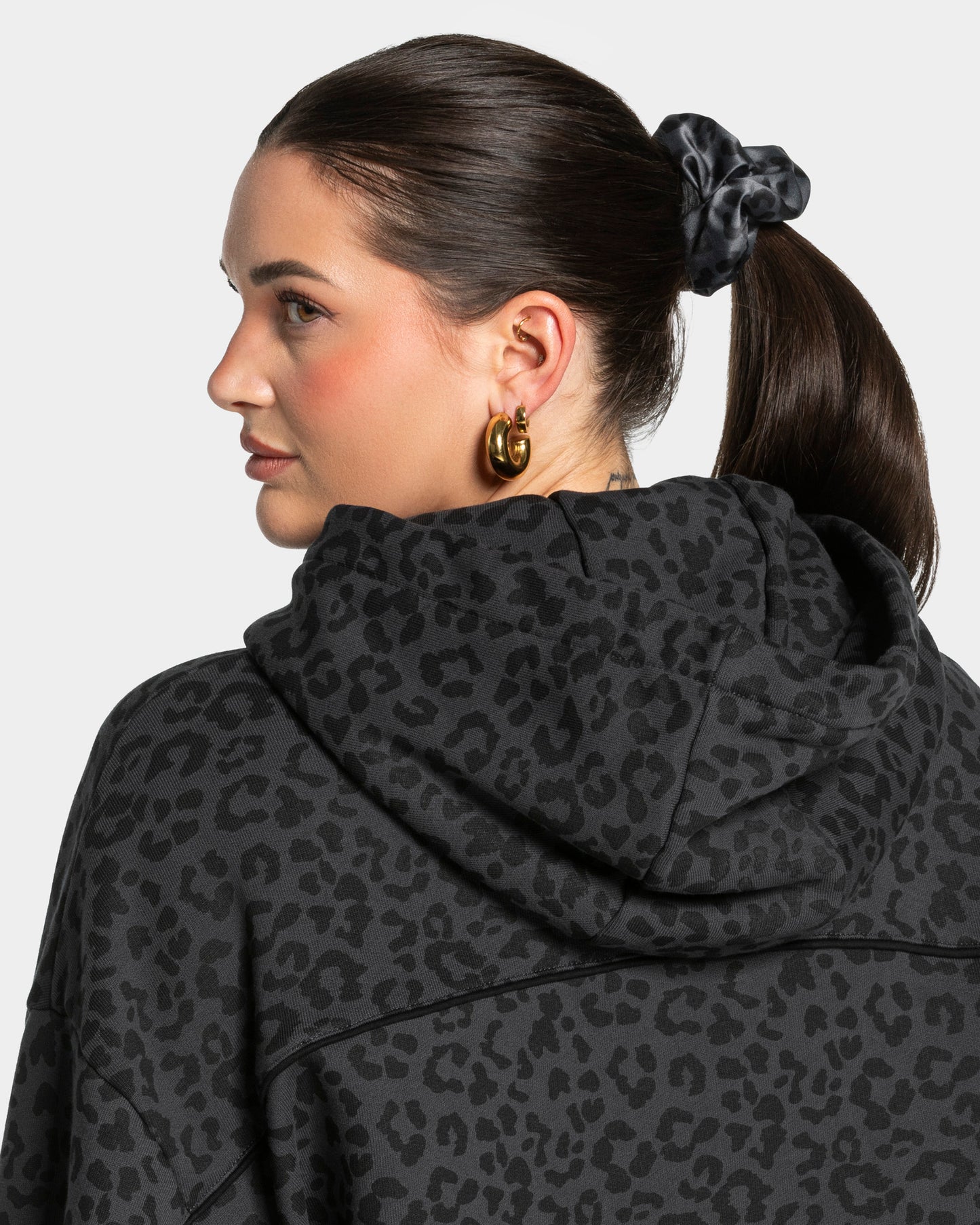 Contrastline Scrunchies (Pack of 2) ‘Black/Leopard Print’