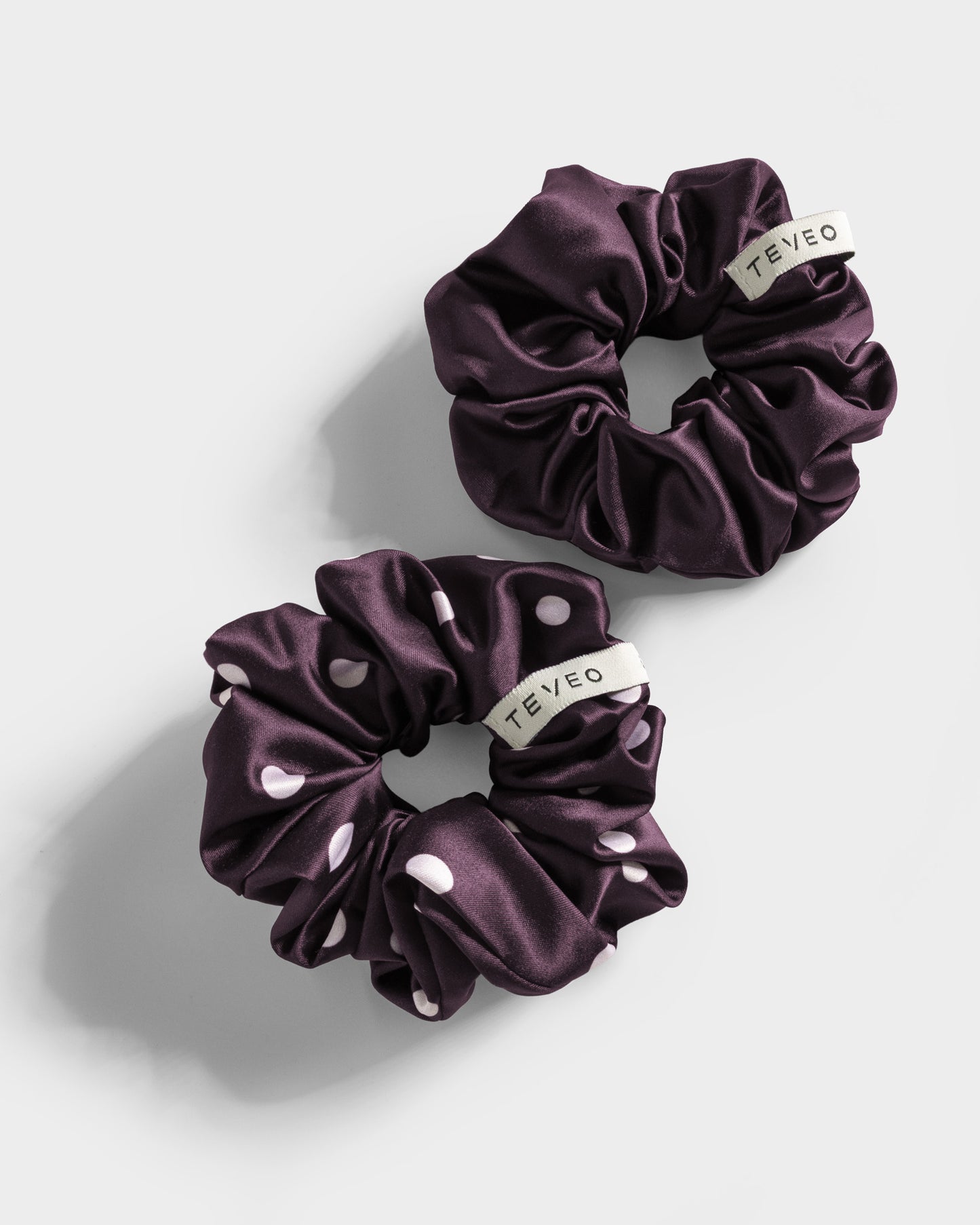 Contrastline Scrunchies (2-Pack) ‘Merlot - Polka Dot’