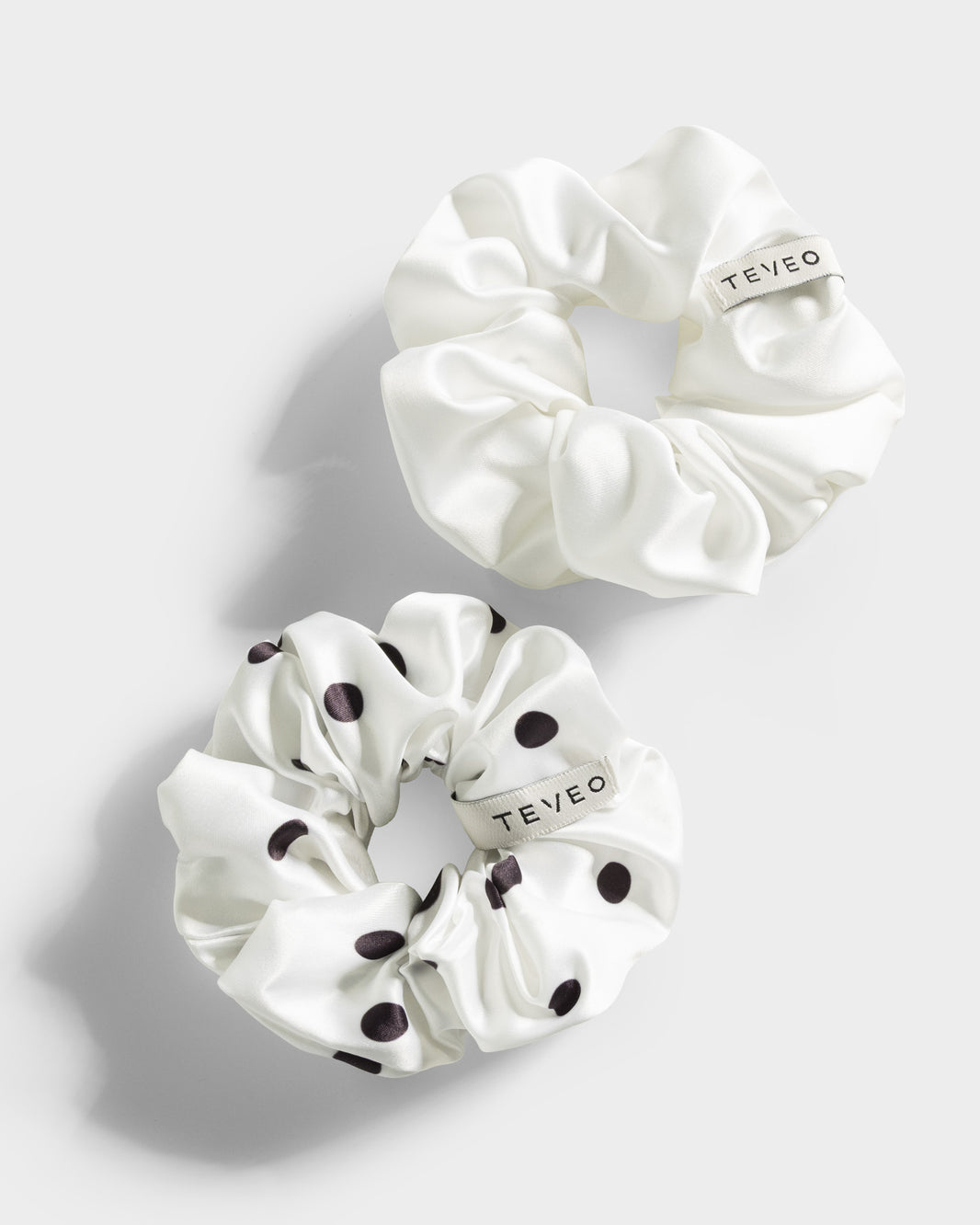 Contrastline Scrunchies (2-Pack) ‘White - Polka Dot’