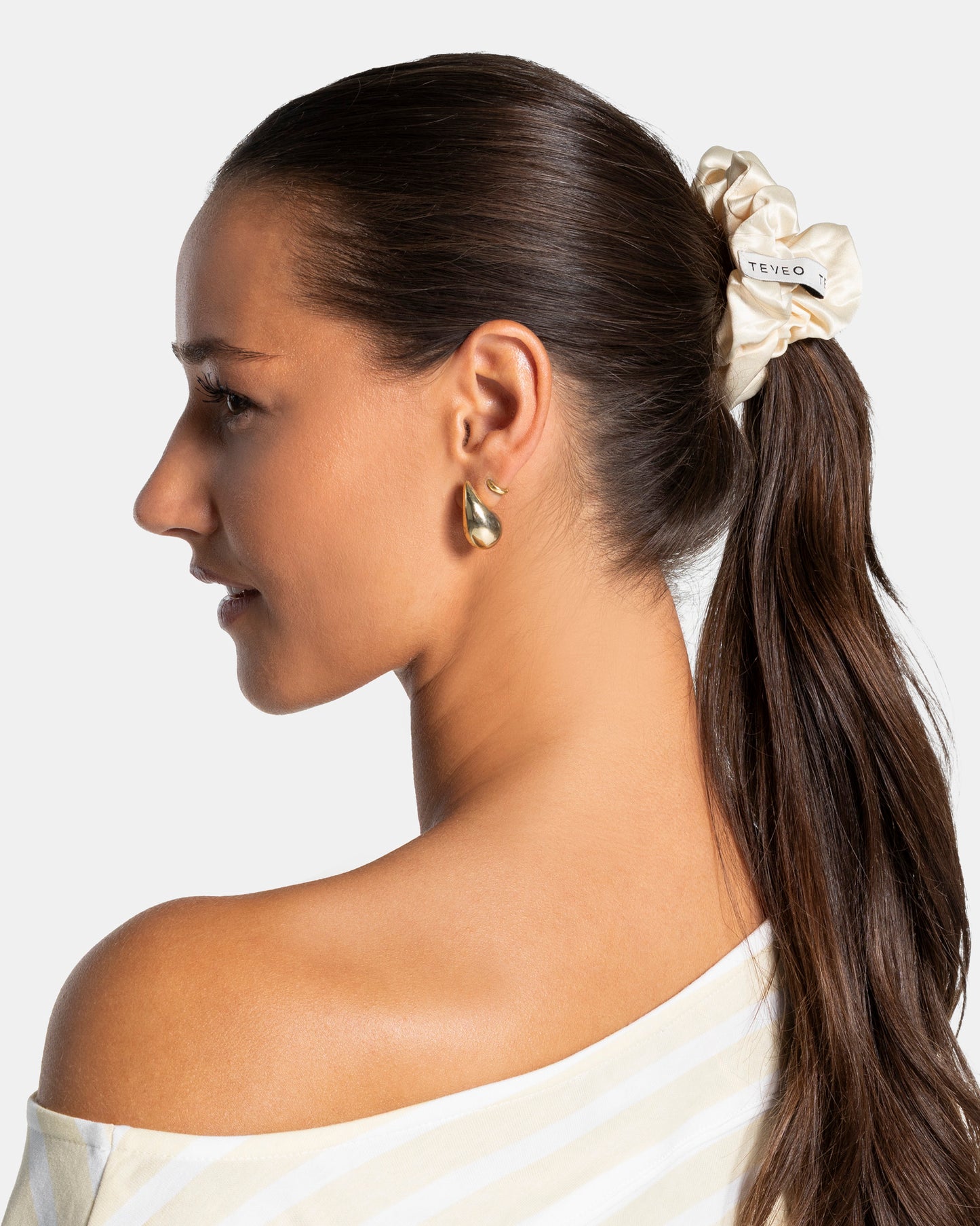 Contrastline Scrunchies (2-Pack) ‘Butter Yellow / Stripe’