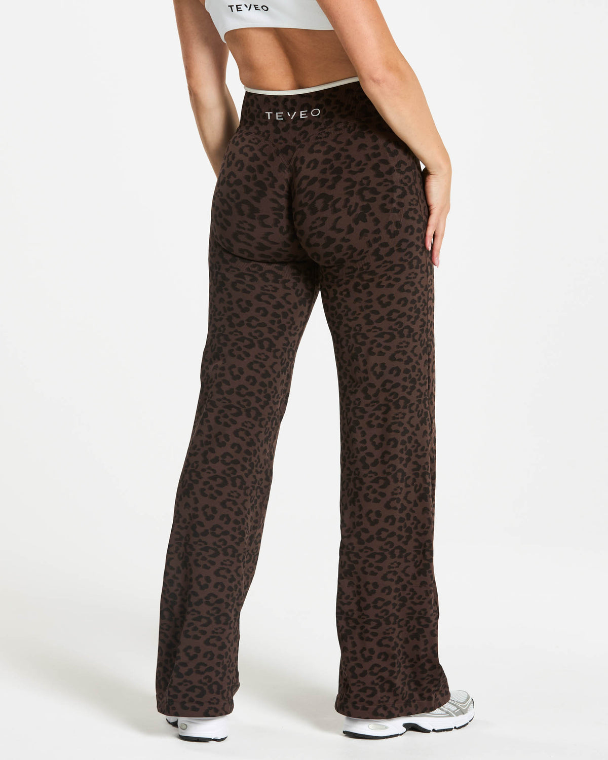 Contrastline Sculpt Scrunch Straight Leg Pants Regular "Leo Espresso"