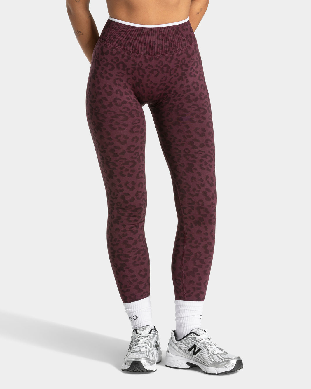 Contrastline Sculpt Scrunch Leggings ‘Merlot Leopard’