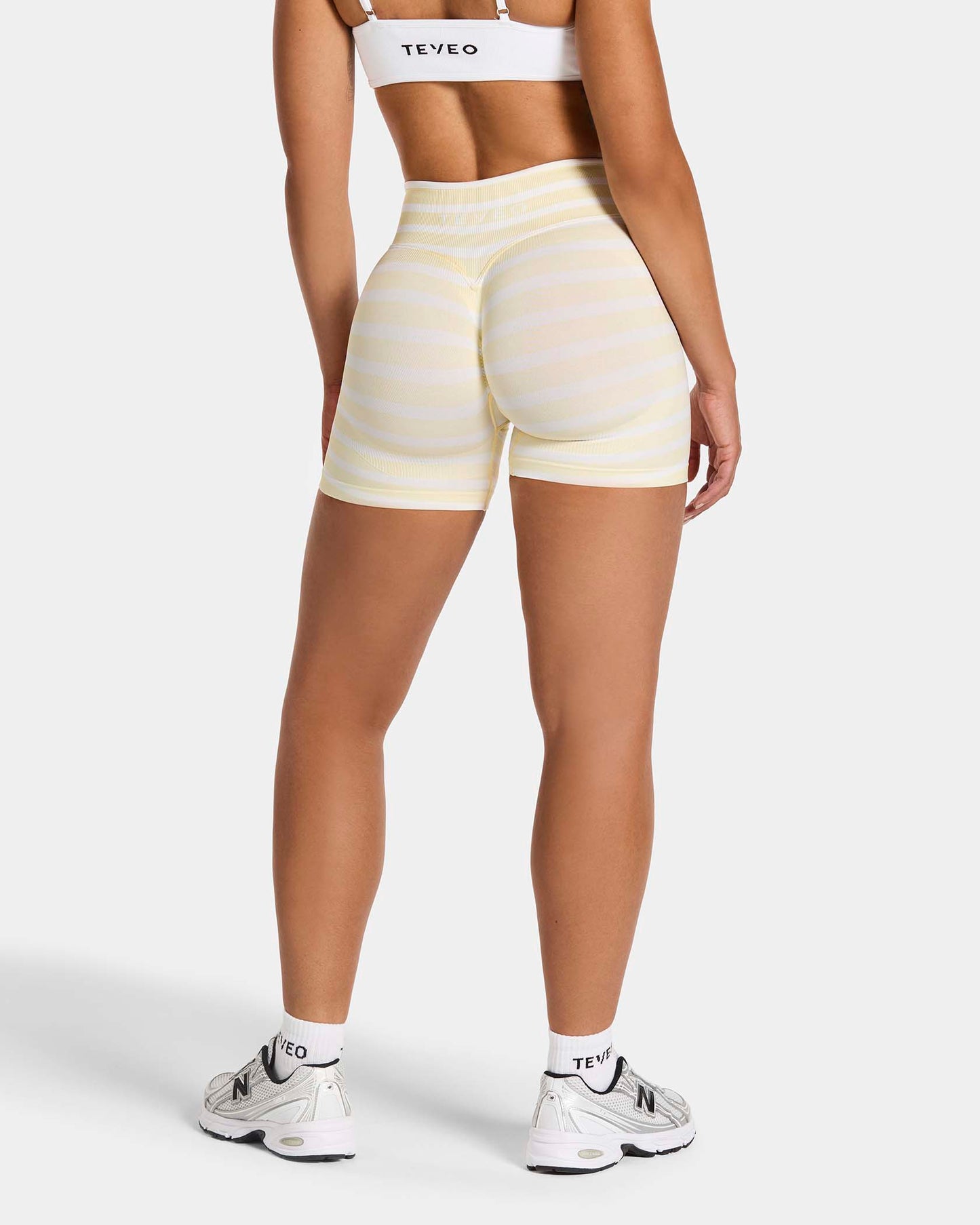 Contrastline Sculpt Scrunch Shorts ‘Butter Yellow Stripe’
