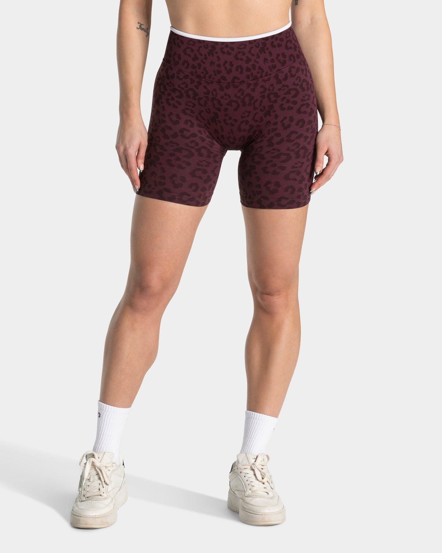 Shorts Sculpt Scrunch Contrastline “Stampa leopardata Merlot"