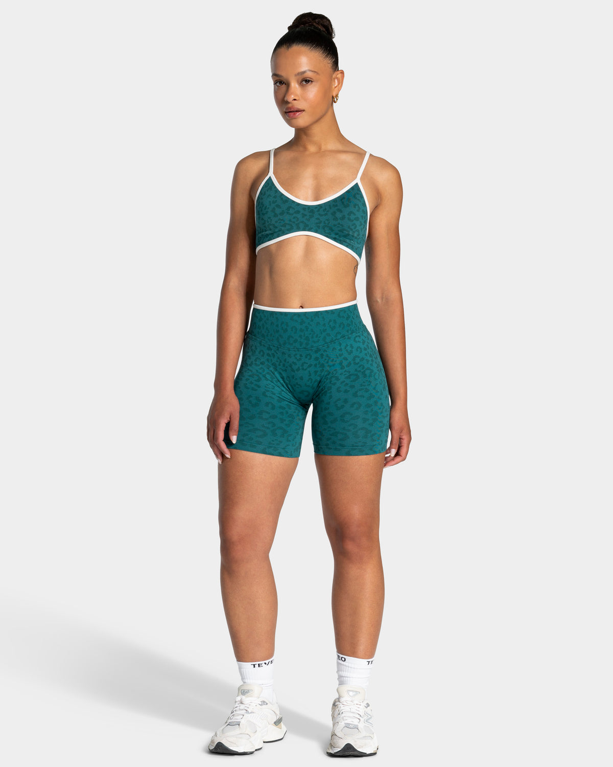 Contrastline Sculpt Scrunch Shorts ‘Petrol Leopard’